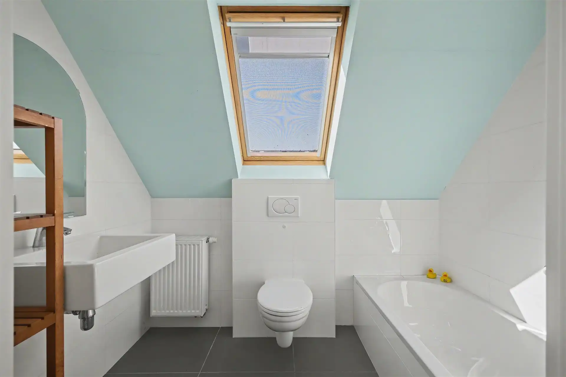 Ruim duplex appartement met 3 slaapkamers & 2 badkamers (128m²) foto 17