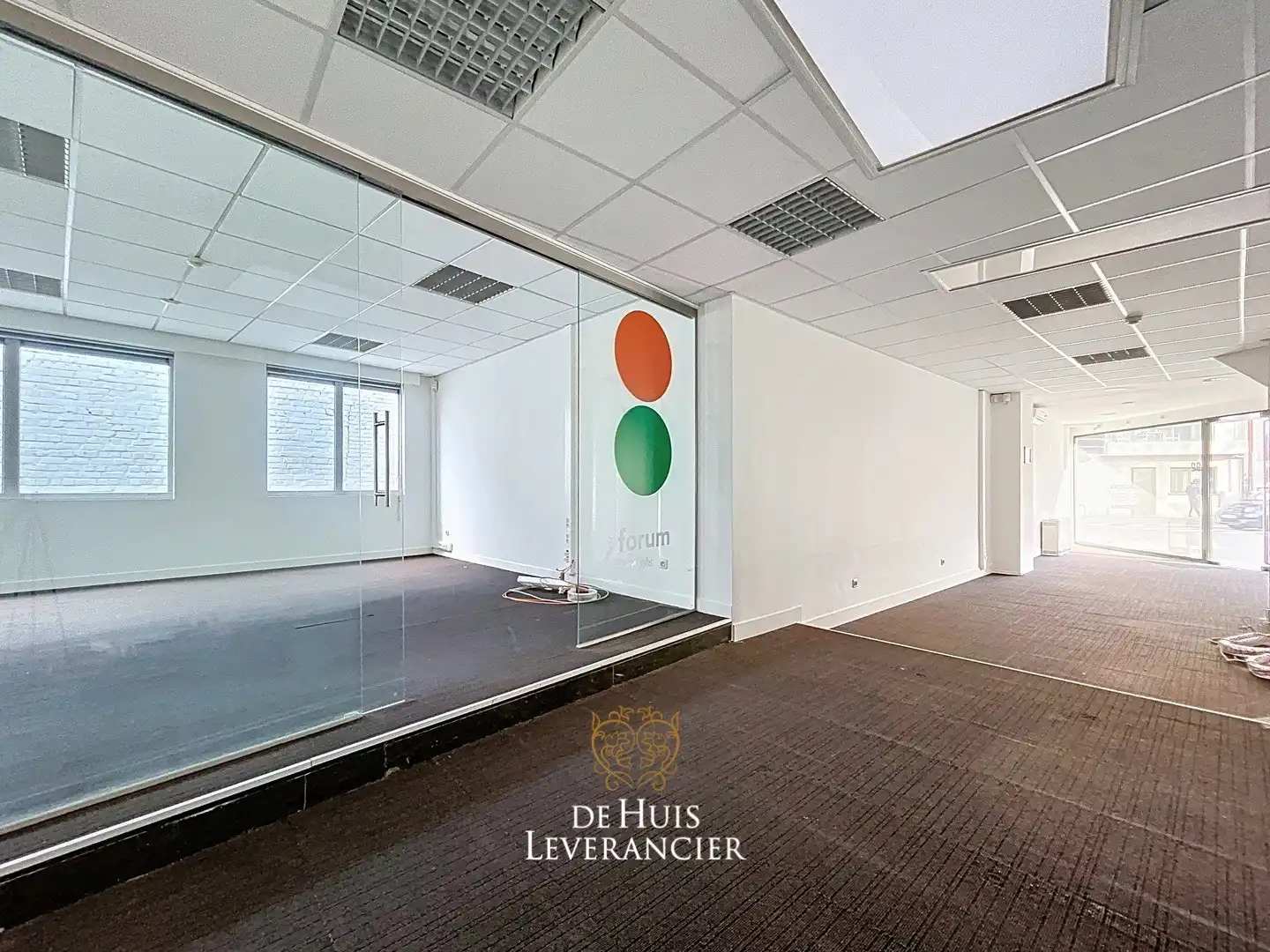 Kantoor op topligging met bovenliggend duplex-appartement (aparte ingang) foto 16