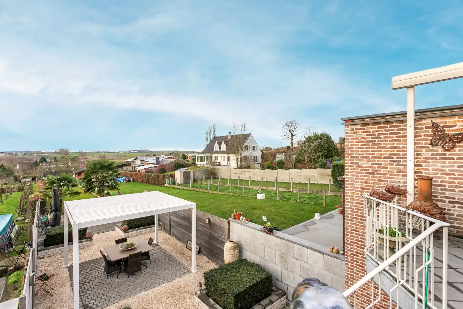 Bel-étage te koop met 3 slpks, terras en garage op +- 4,5are foto 13