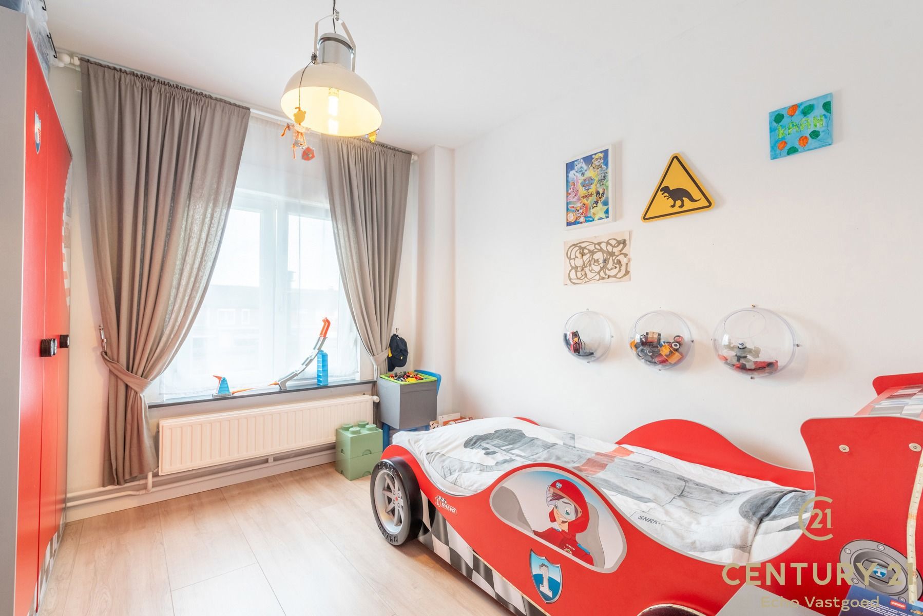 Ruime en Instapklare Hoekwoning met Tuin en Garage foto 14