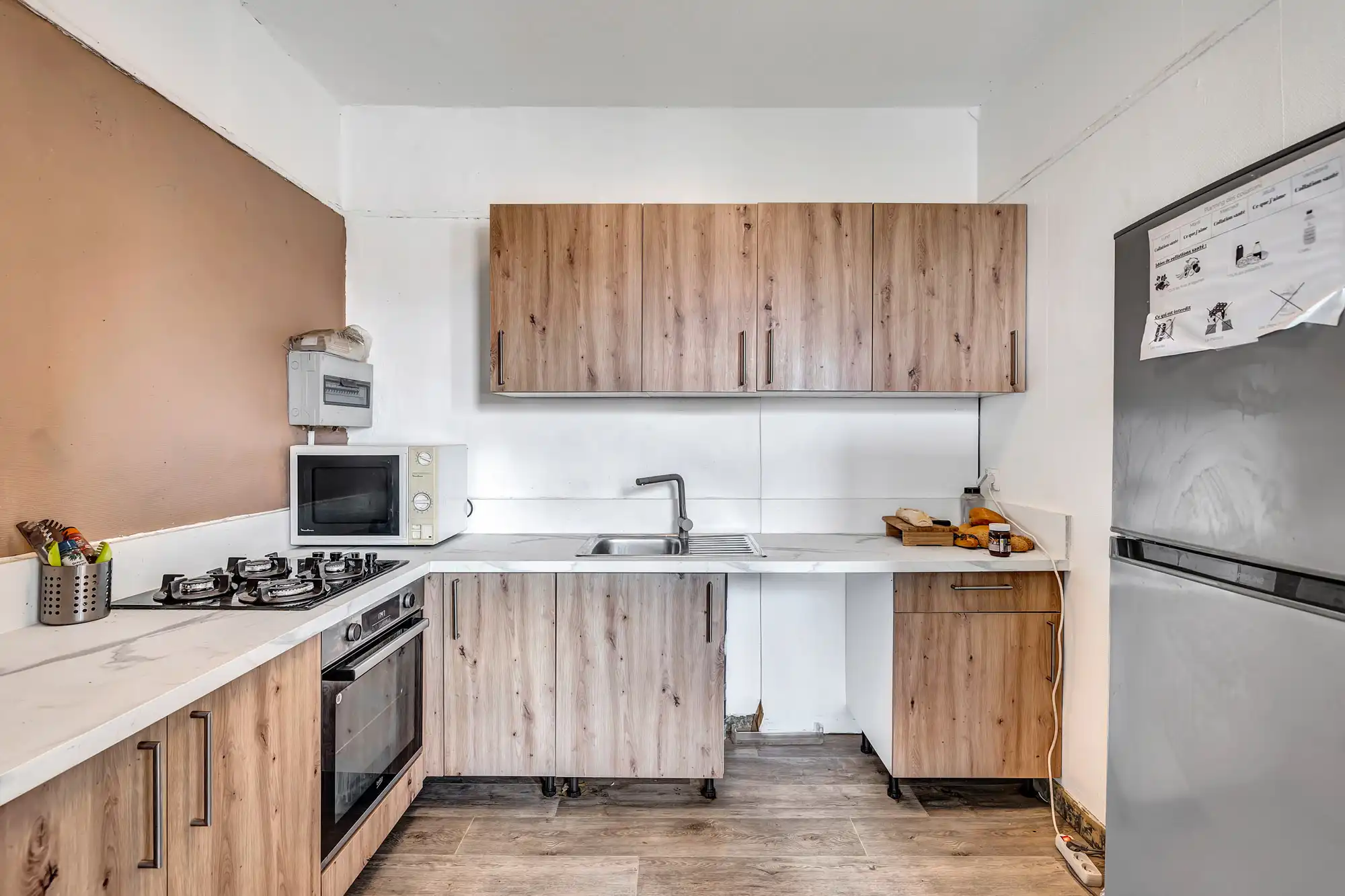 Woning ingericht in 3 appartementen te koop in Anderlecht foto 4
