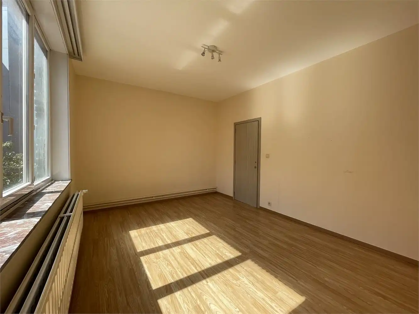 Aangename gezinswoning met 3 slaapkamers en buitenruimte foto 6