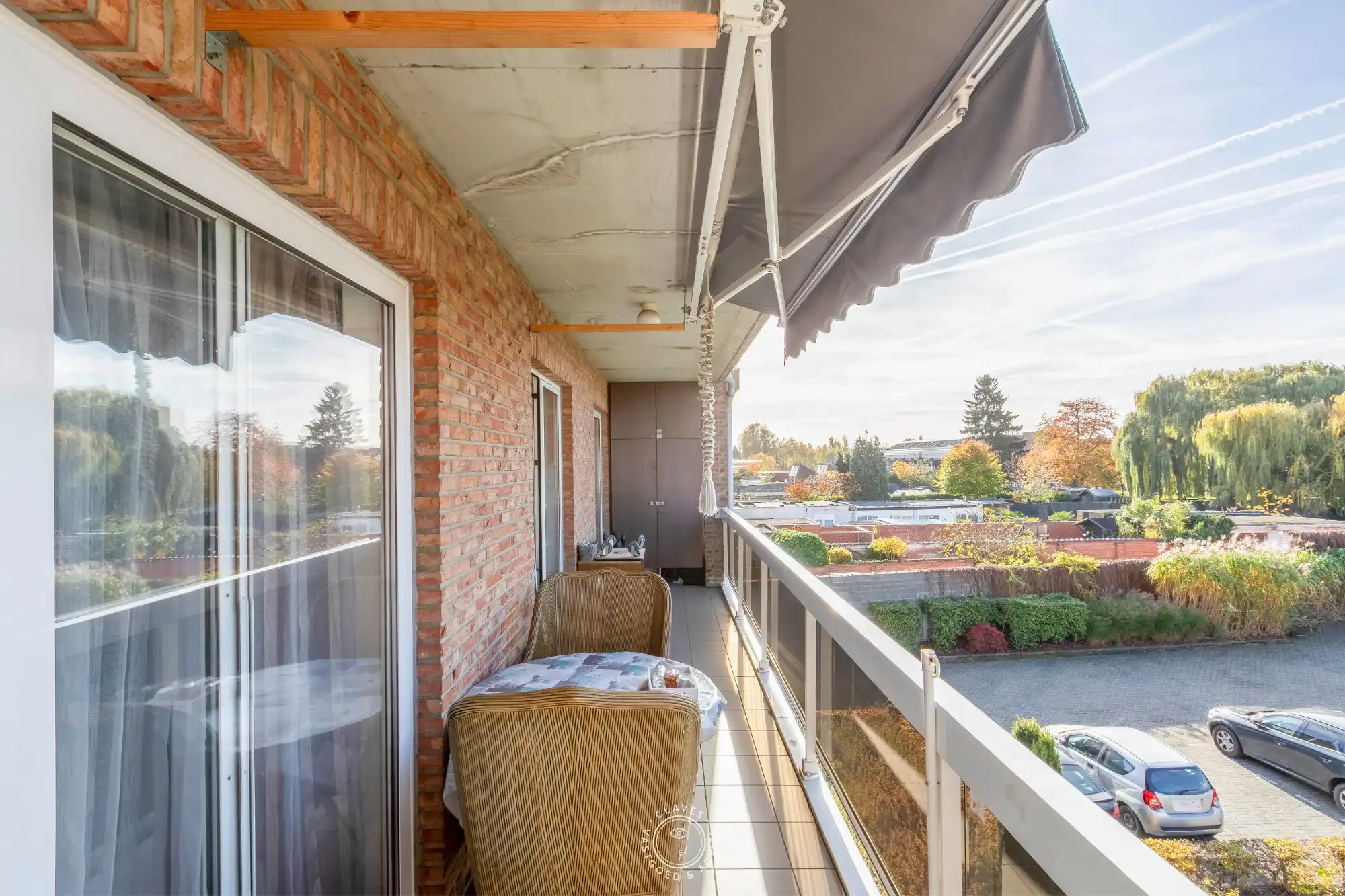 Centraal gelegen 3-slpk-appartement met terras en autostaanplaats foto 7