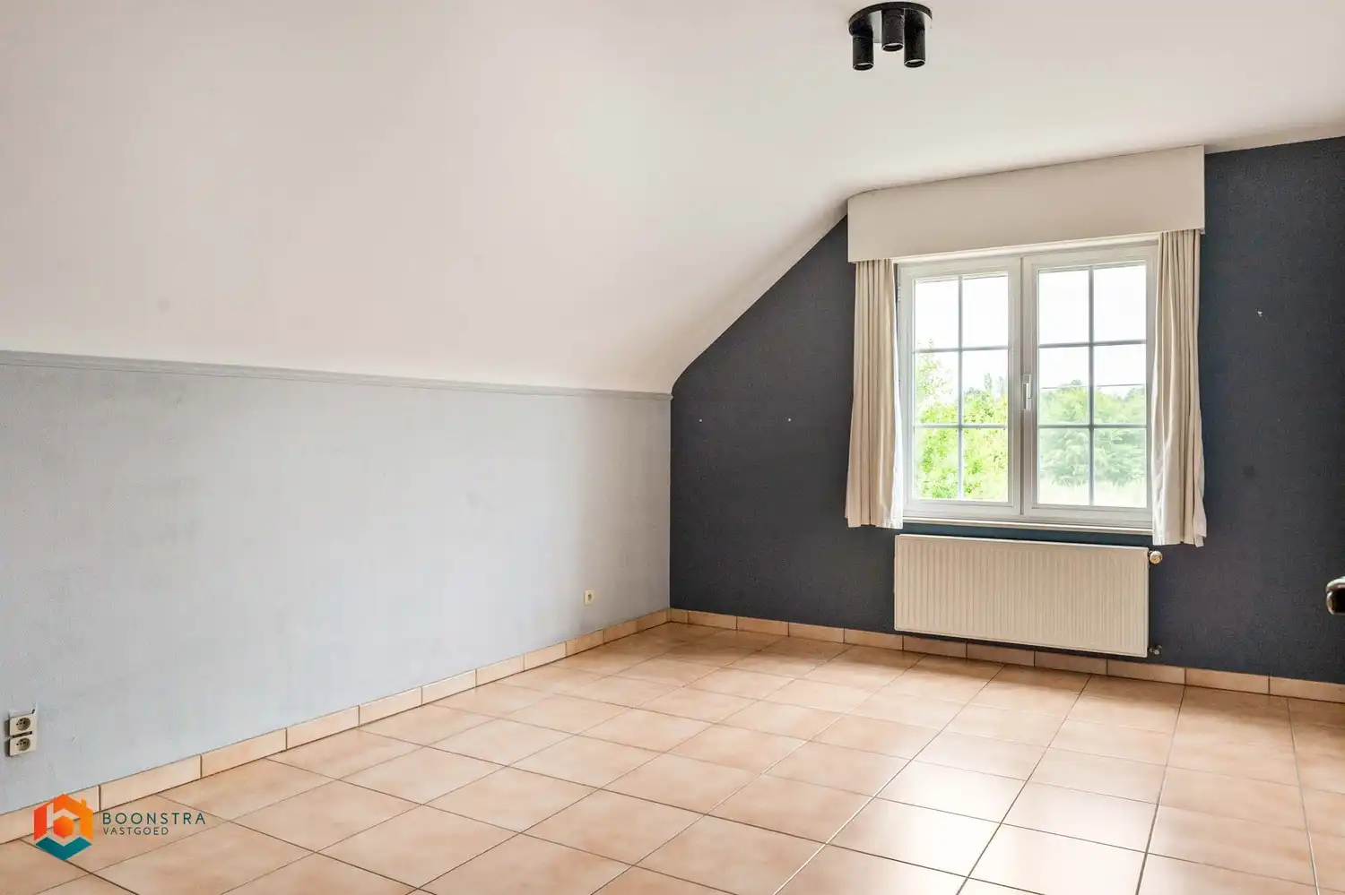 Woning met 4 slpkrs en tuin foto 15