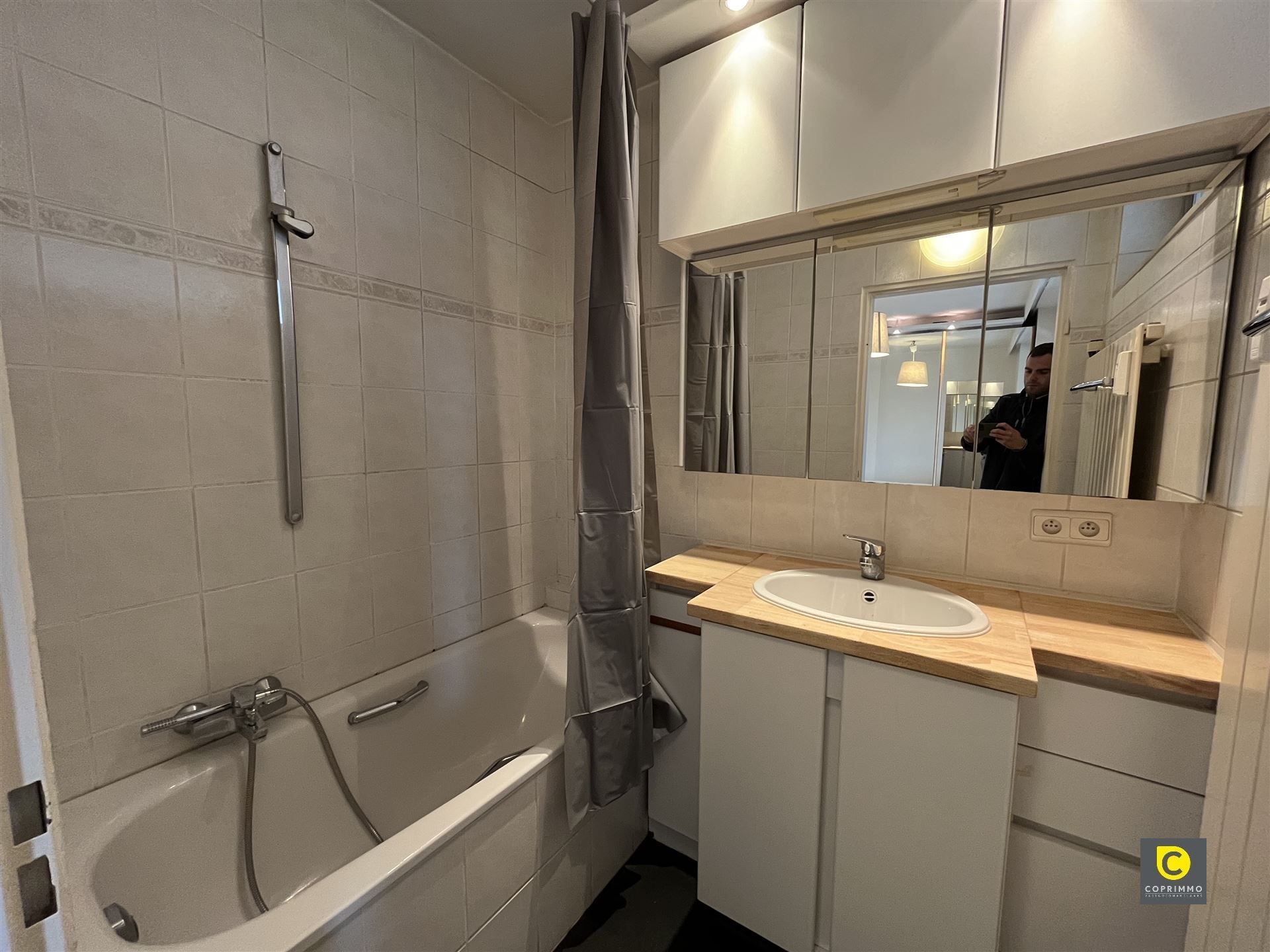 Instapklaar dakappartement met ruim terras! foto 18