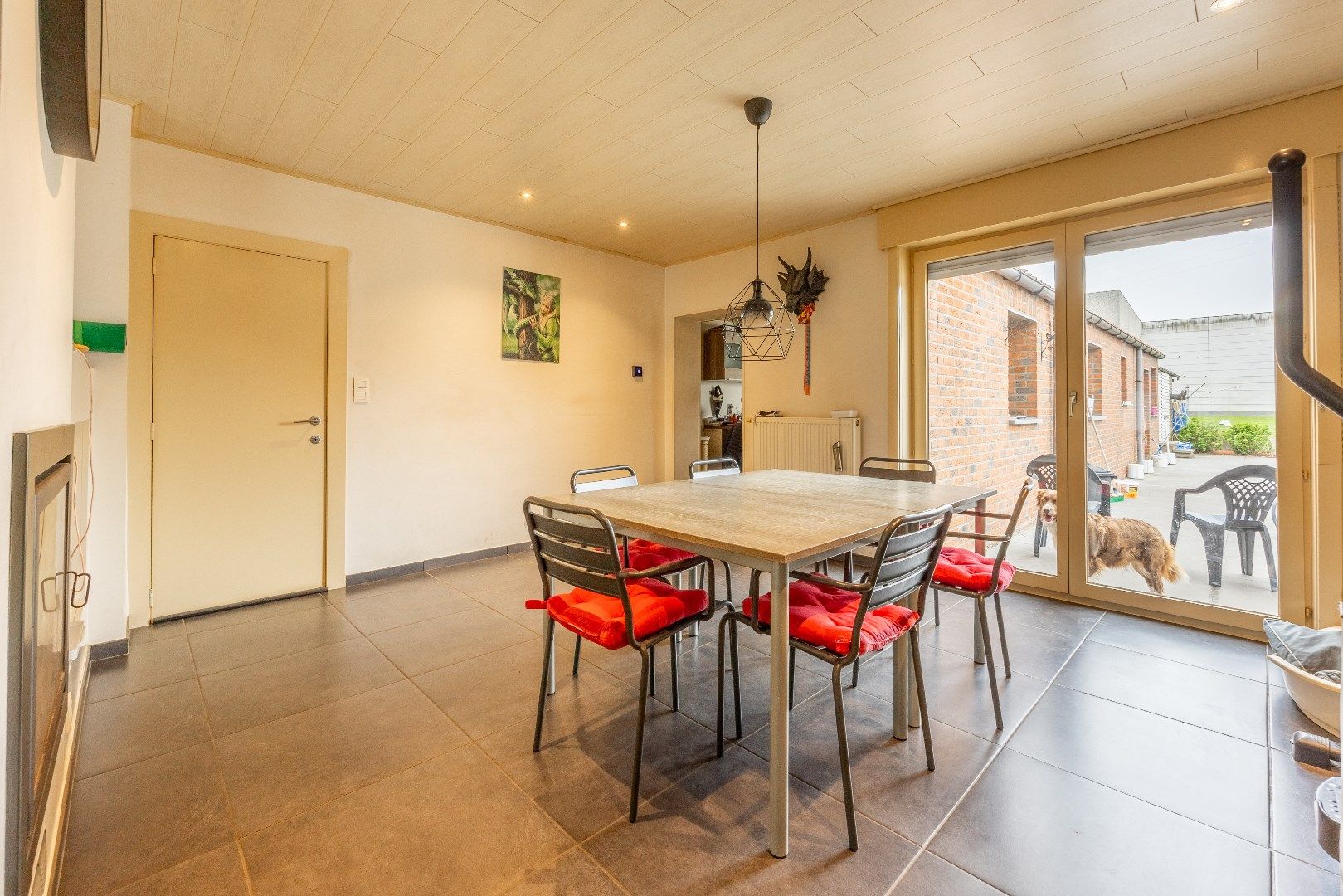 Halfopen woning met fantastisch grote tuin!  foto 7