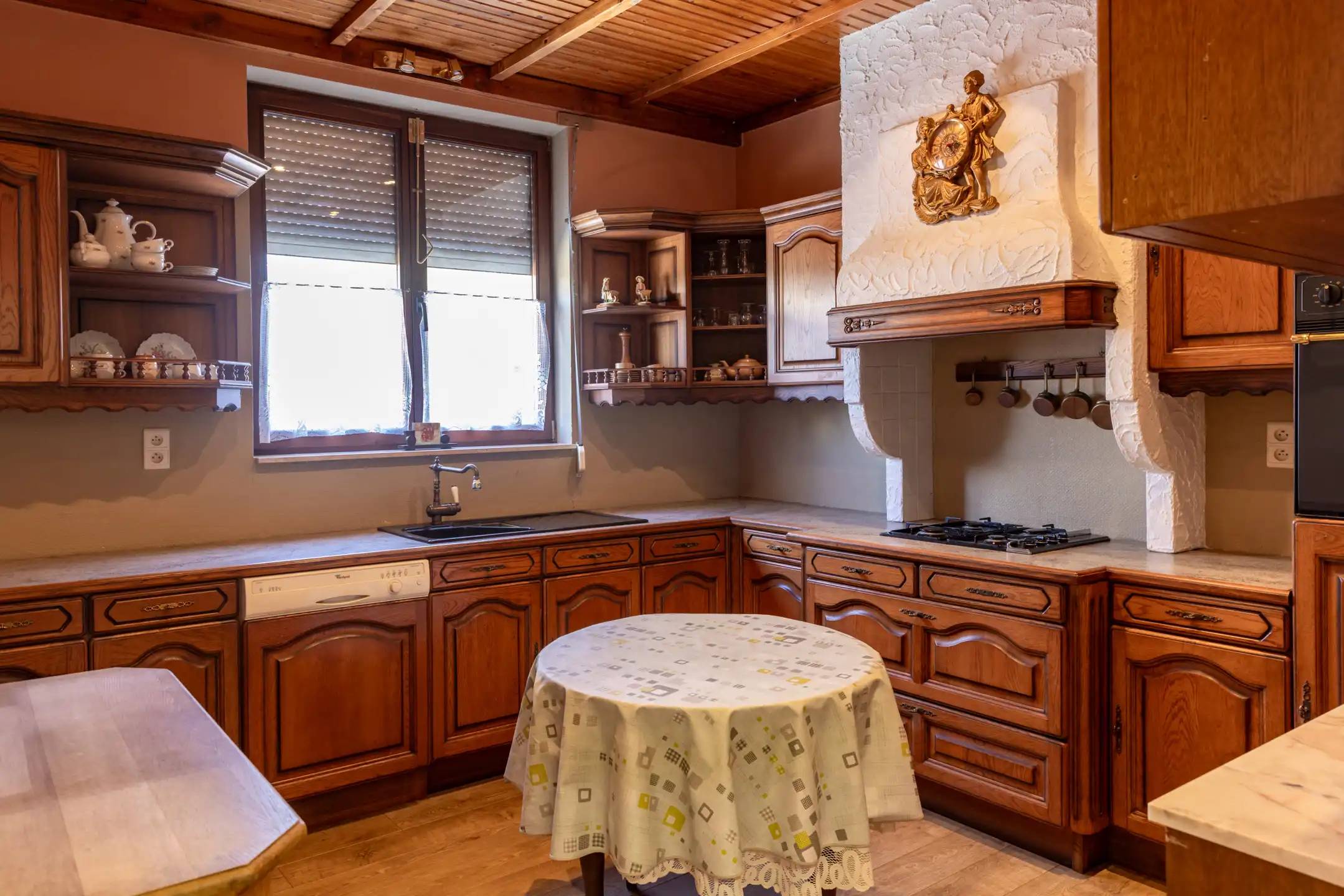 Unieke eigendom gelegen in het groen foto 7