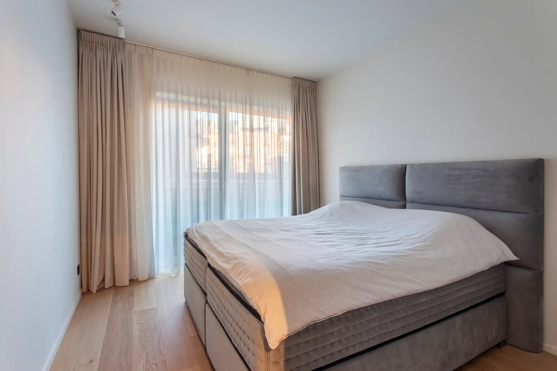 Luxueus 2-slaapkamerappartement op ’t Zuid foto 8