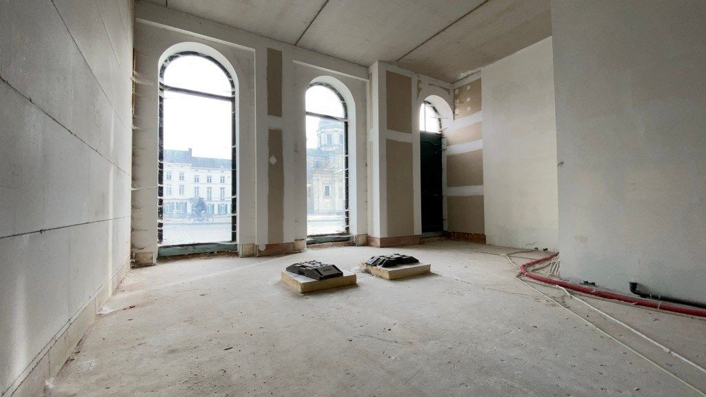 Handelsruimte te koop op Sint-Pietersplein in Gent foto 3