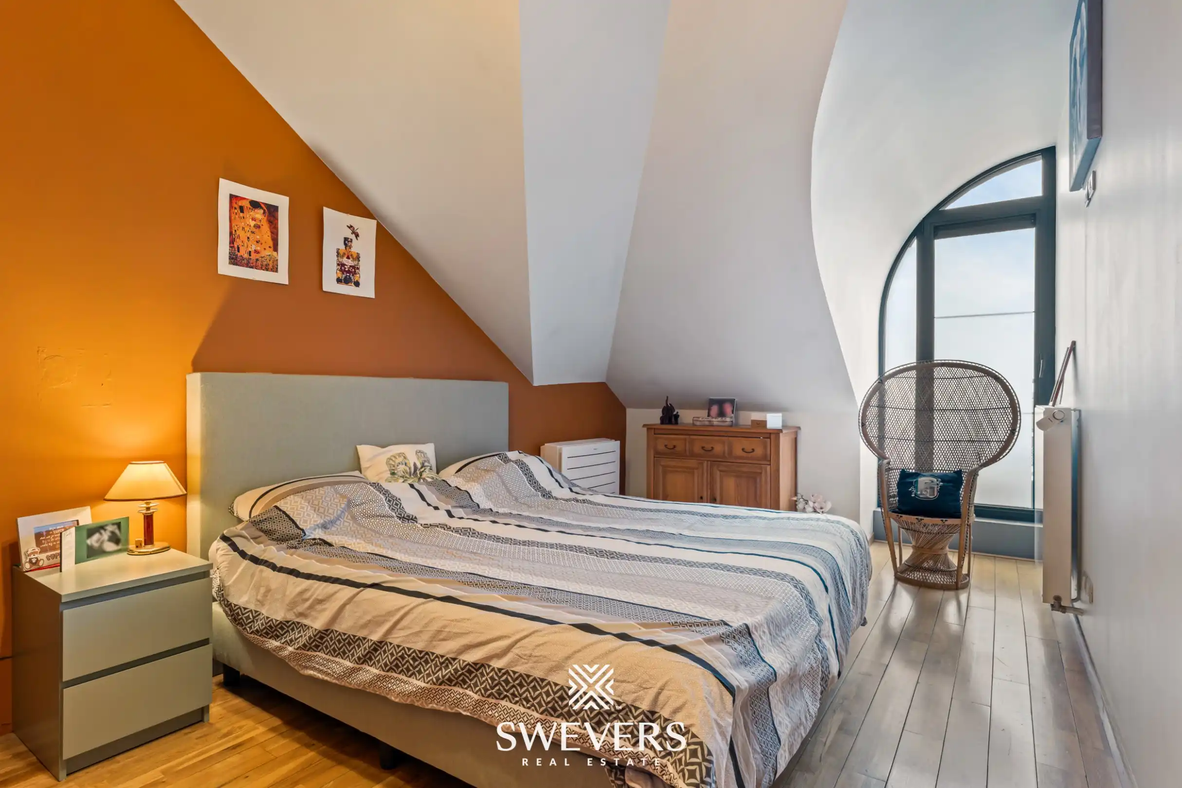 Zonnige bel-etage met dubbele garage en groot terras vlakbij het centrum van Heusden foto 13