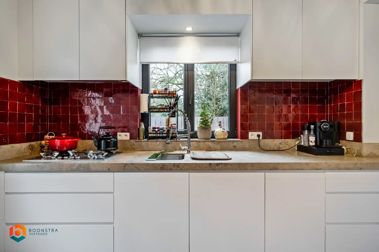 Karaktervol landhuis met 4 slpkrs en aanhorigheden op 27a50ca te Keerbergen foto 8