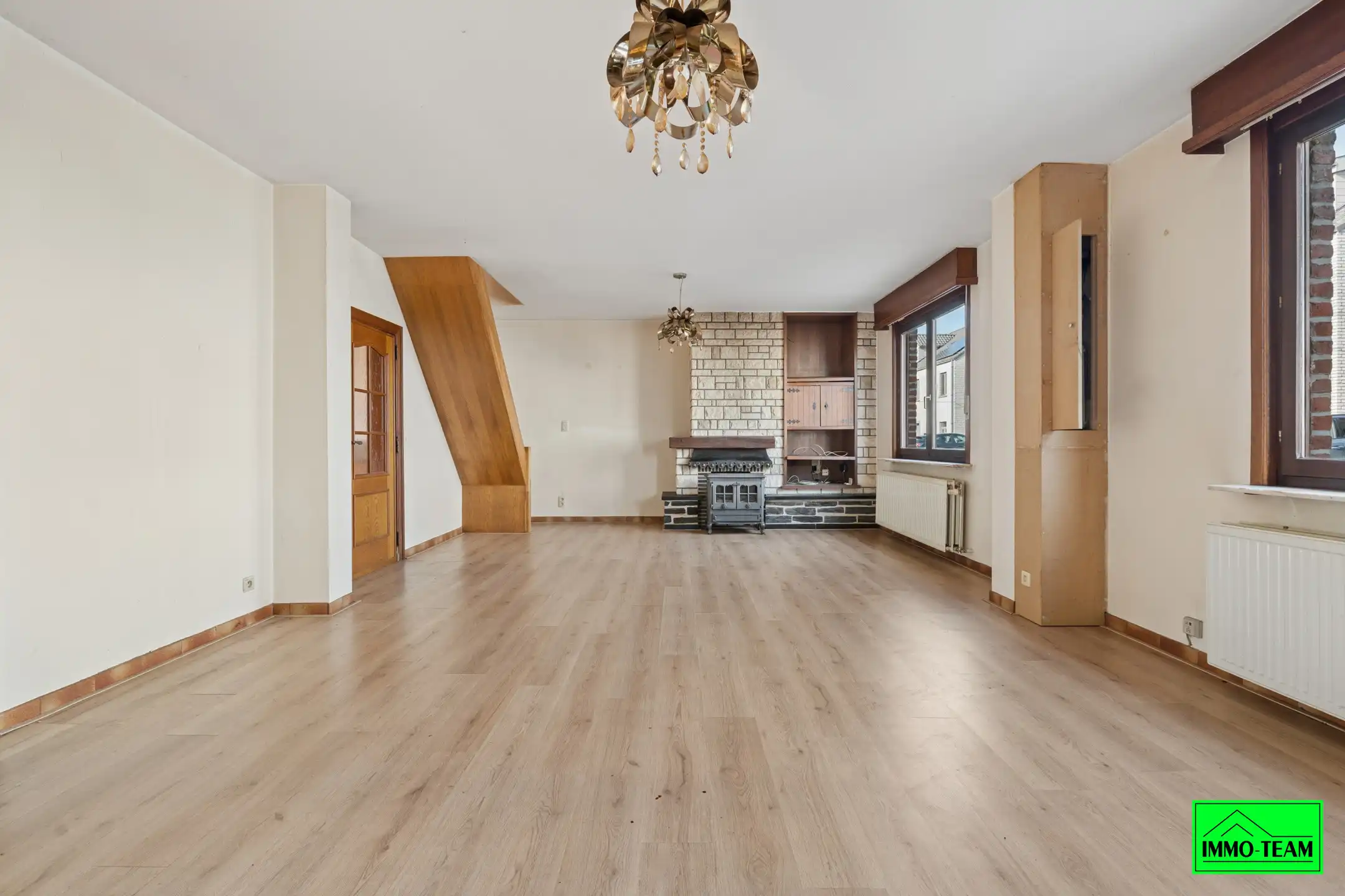 Te renoveren woning in rustige straat in Asse foto 2