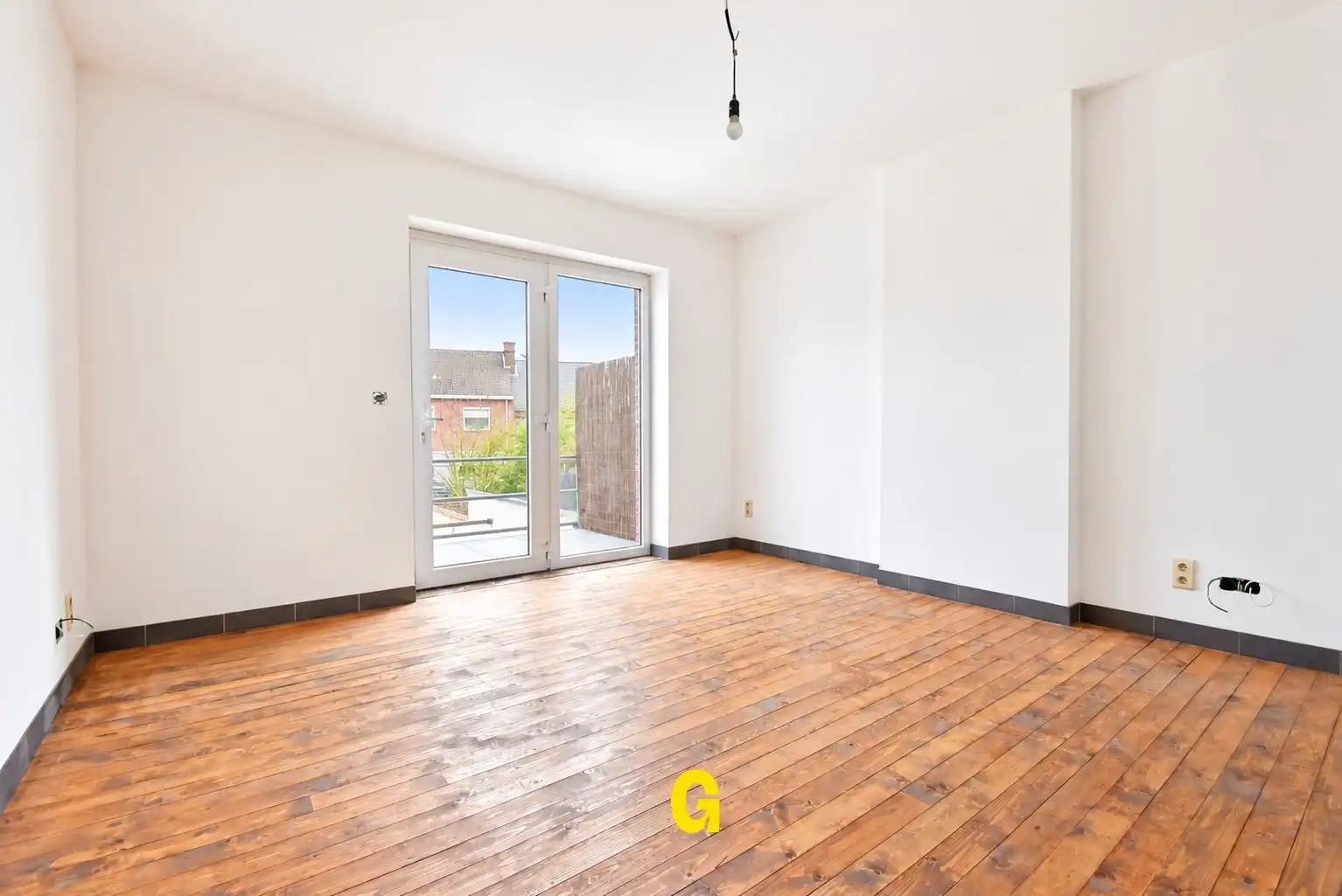 Netjes gerenoveerde duplex met twee slaapkamers en terras op mooie locatie in het centrum van Tongeren - GEEN BIJKOMENDE GEM. ONKOSTEN foto 13