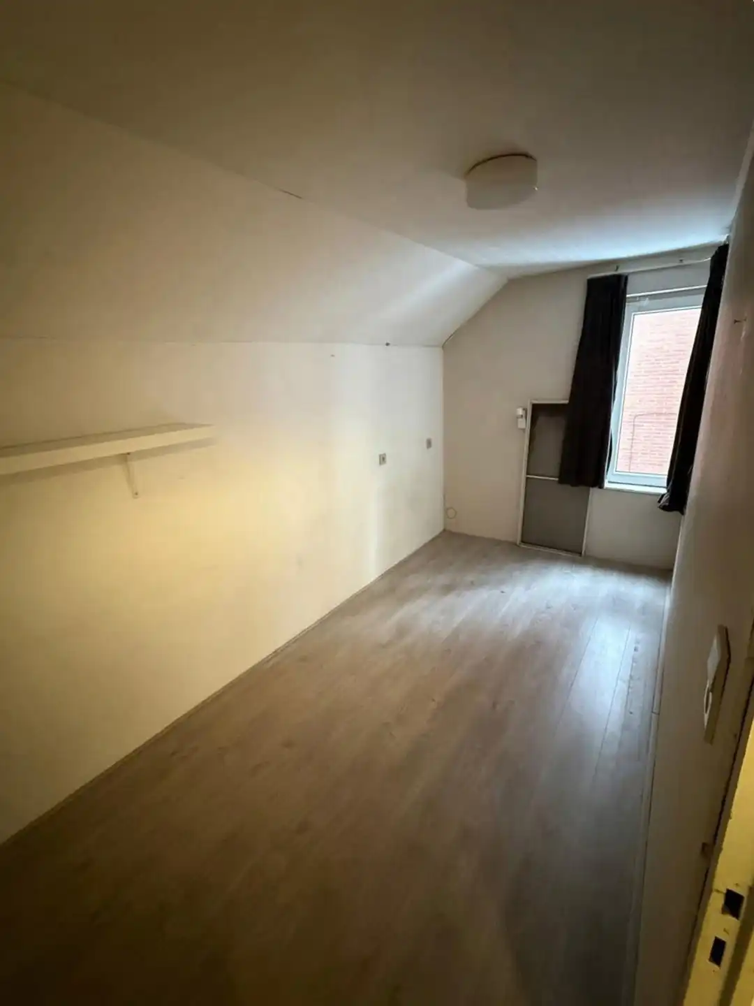 Studio met polyvalente ruimte te Nieuwmoer! foto 10