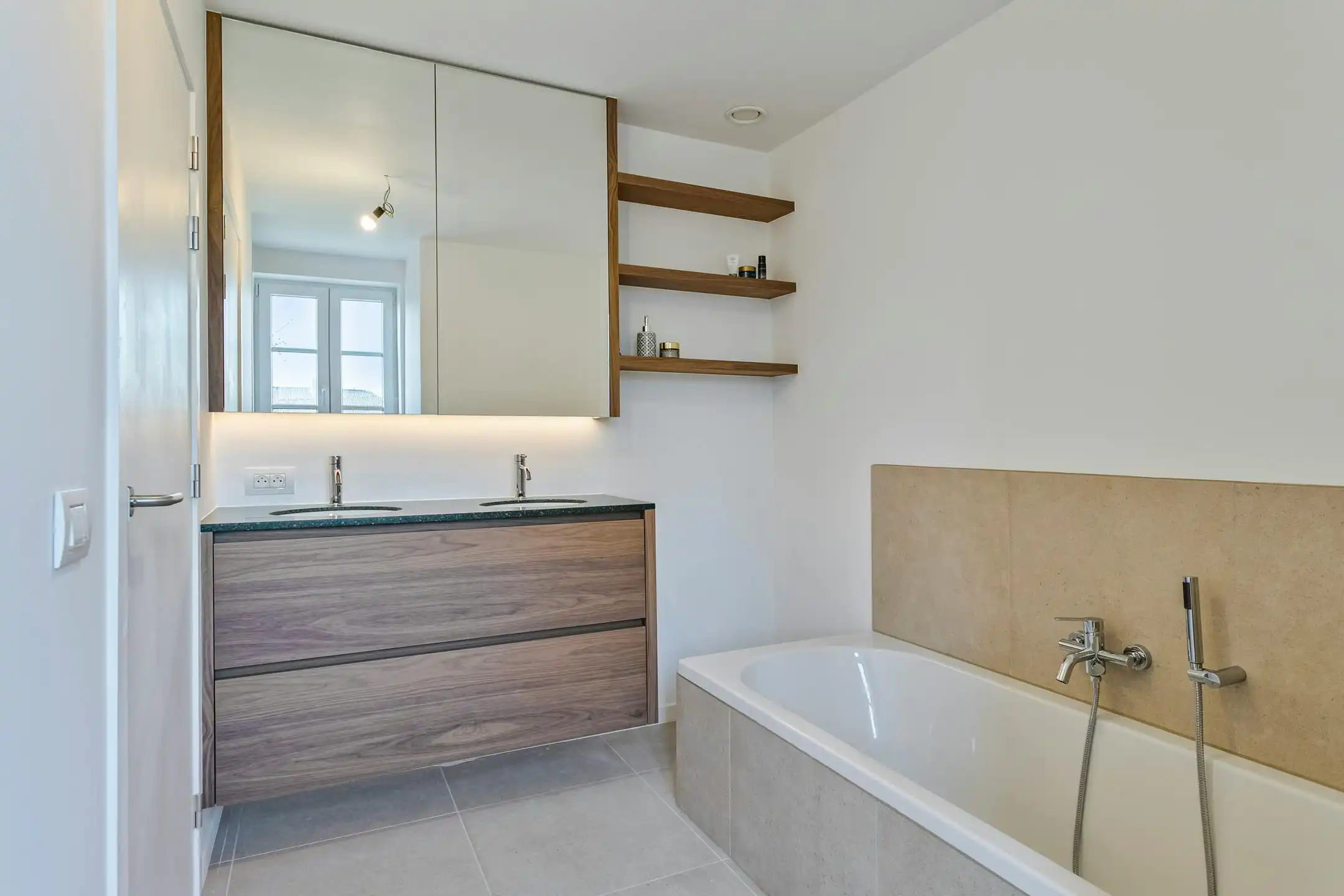 Halfopen nieuwbouwwoning te koop in Waregem foto 14