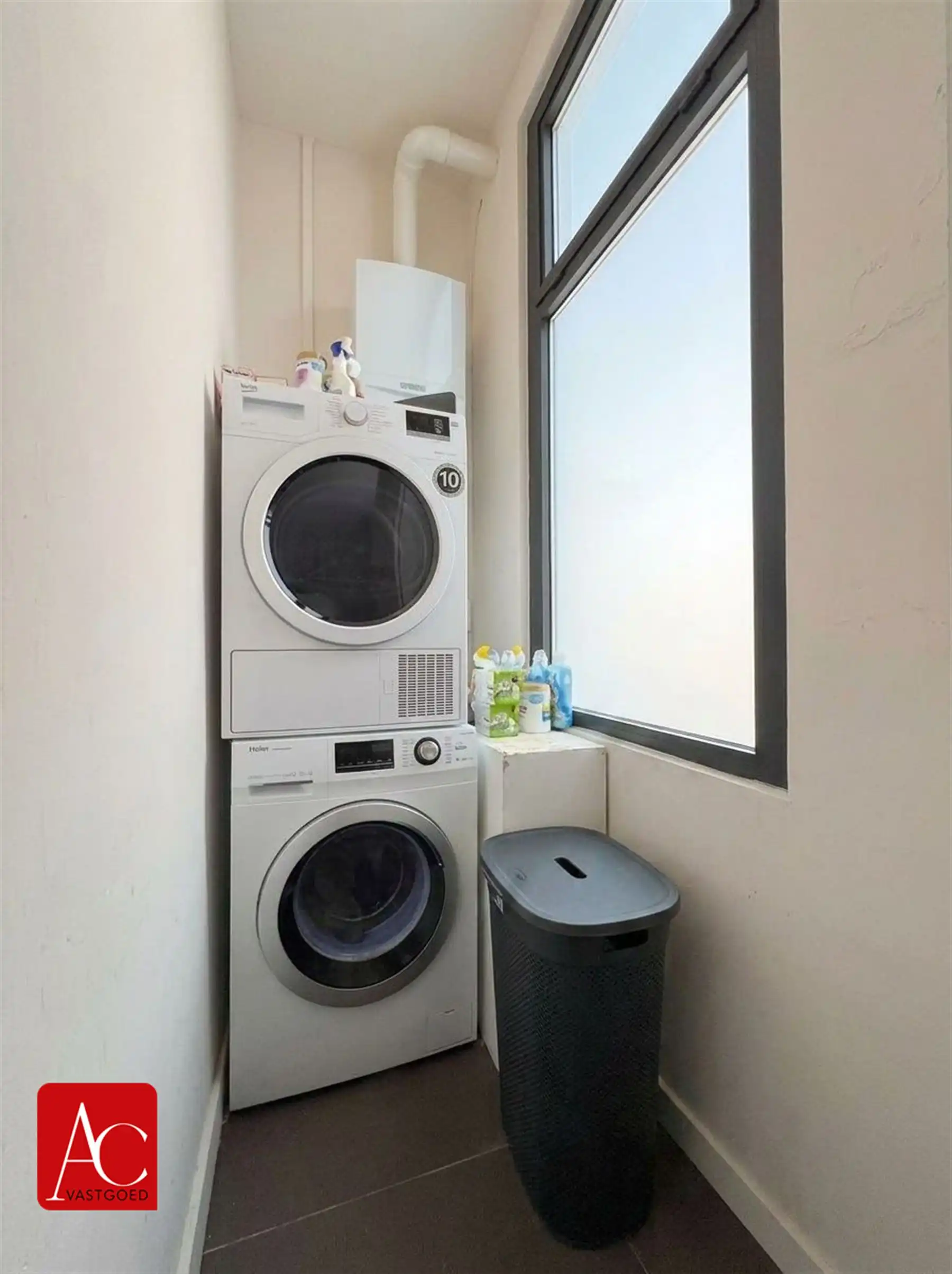 Instapklare woning met 2 slaapkamers en afgewerkte zolder foto 9