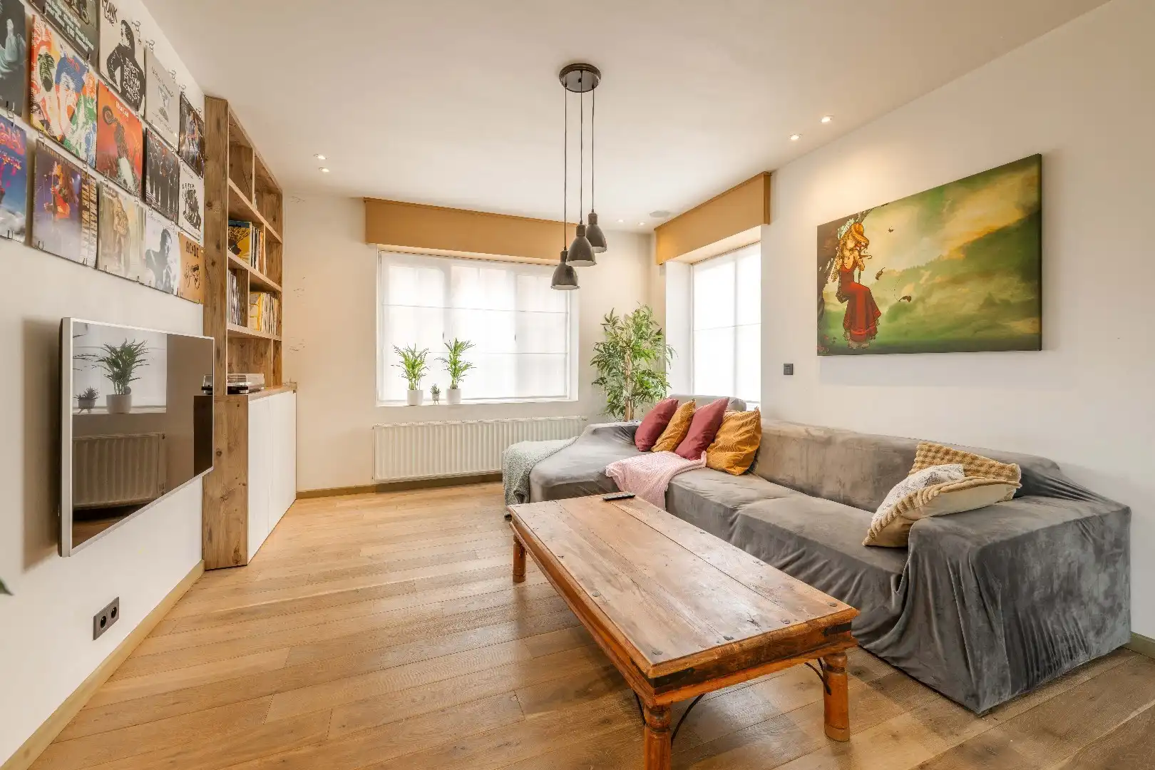 WONING (240 m²) met LOODS (143 m²) op HOEKPERCEEL VAN 1.027 m² foto 7