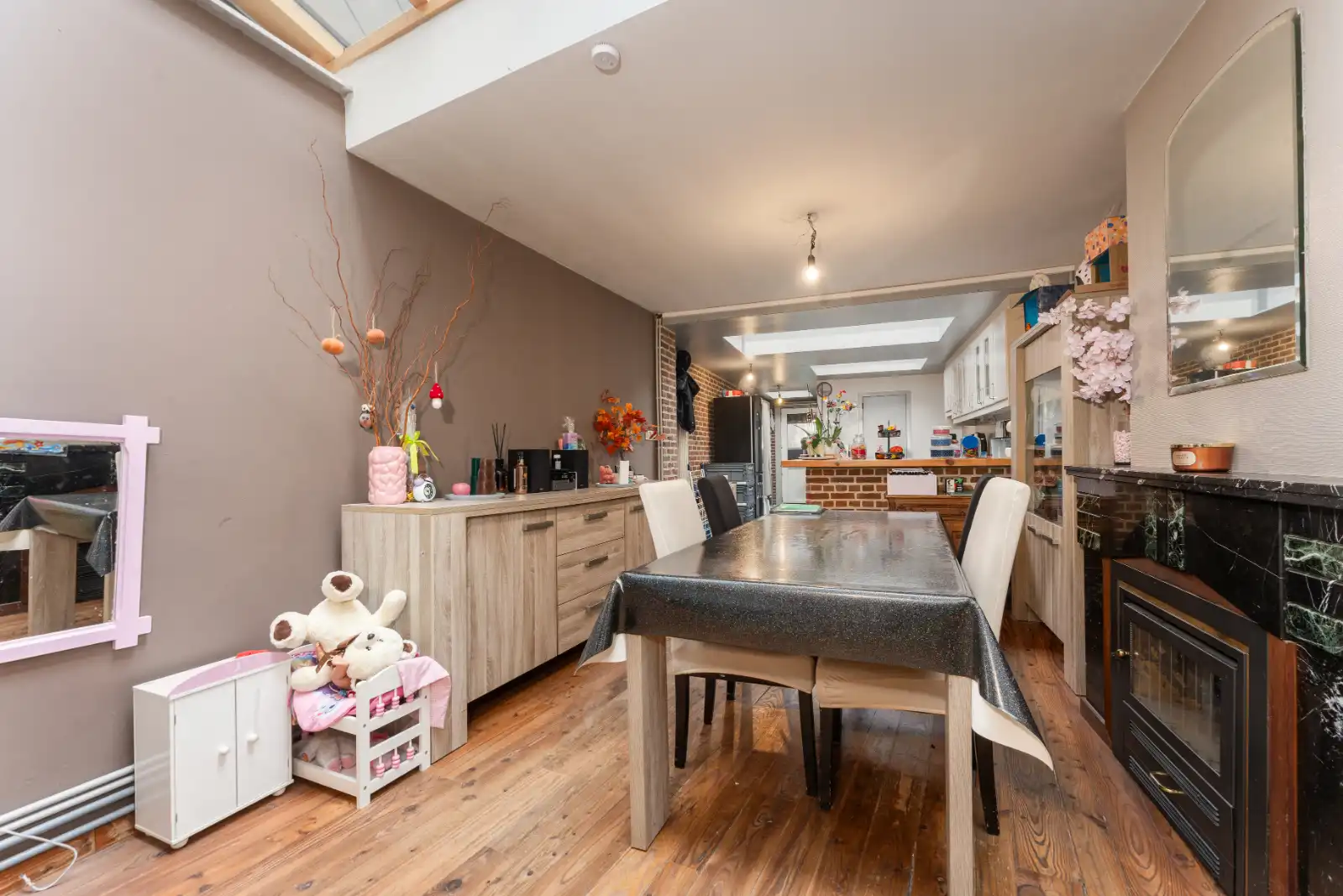 🏡 Gezellige woning met tuin te koop in hartje Ardooie foto 2