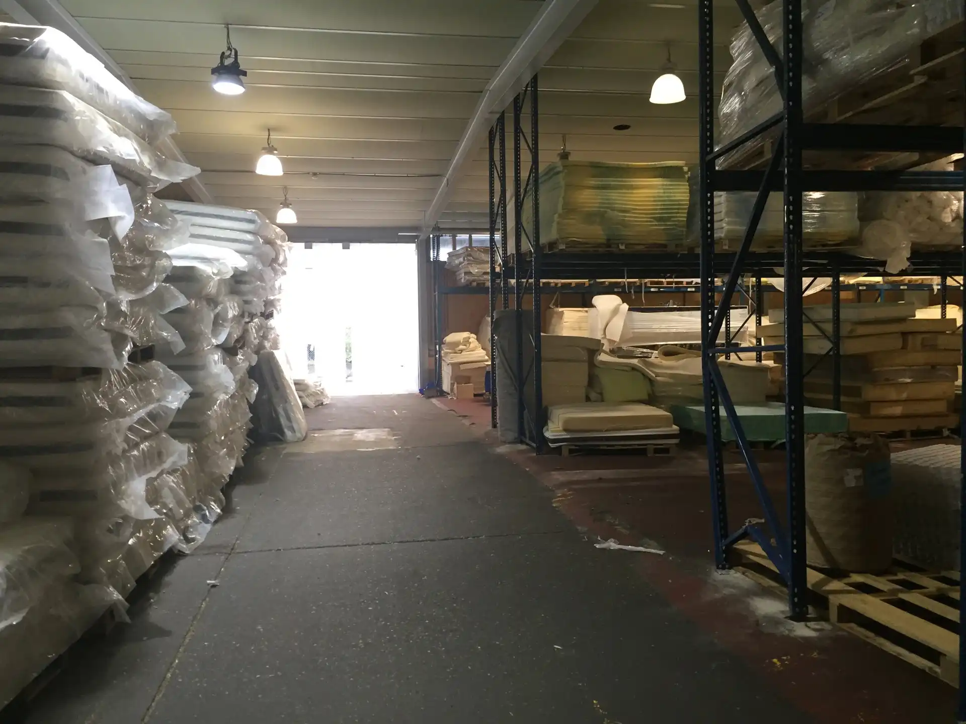 Magazijn te huur foto 5