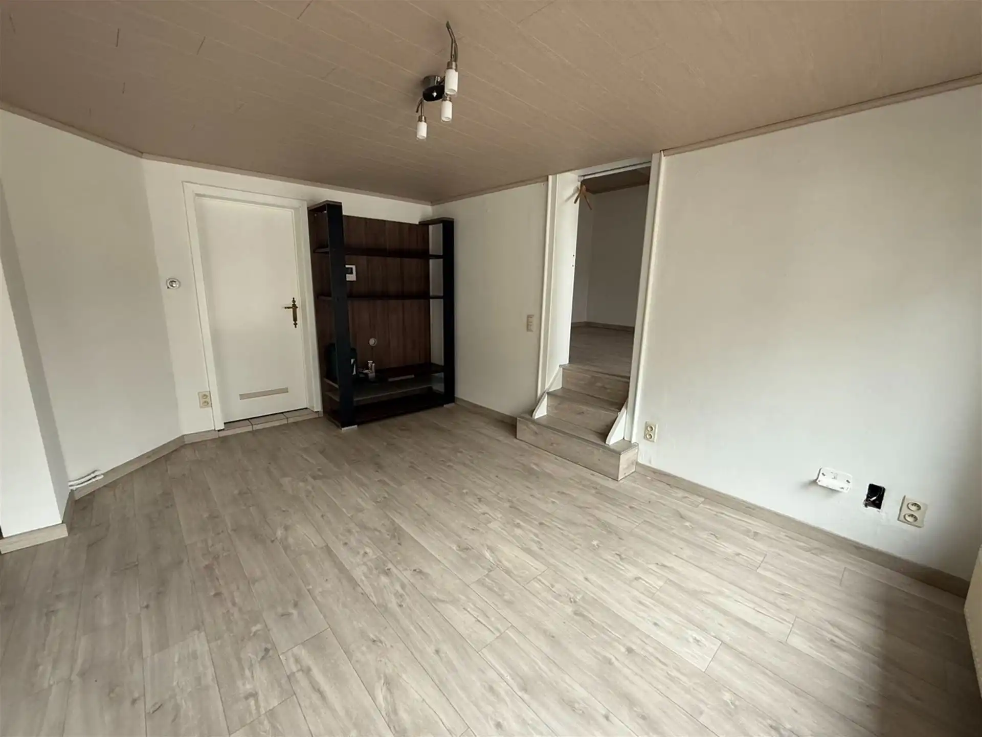 Appartement van 78 vierkante meter met 1 slaapkamer. foto 2