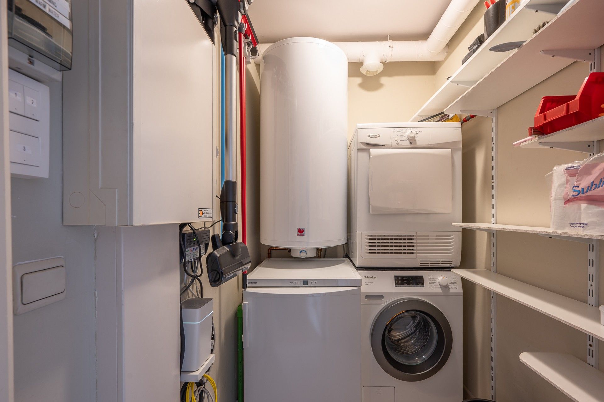 Gemeubeld: 2 slaapkamer appartement met adembenemende zichten! foto 10