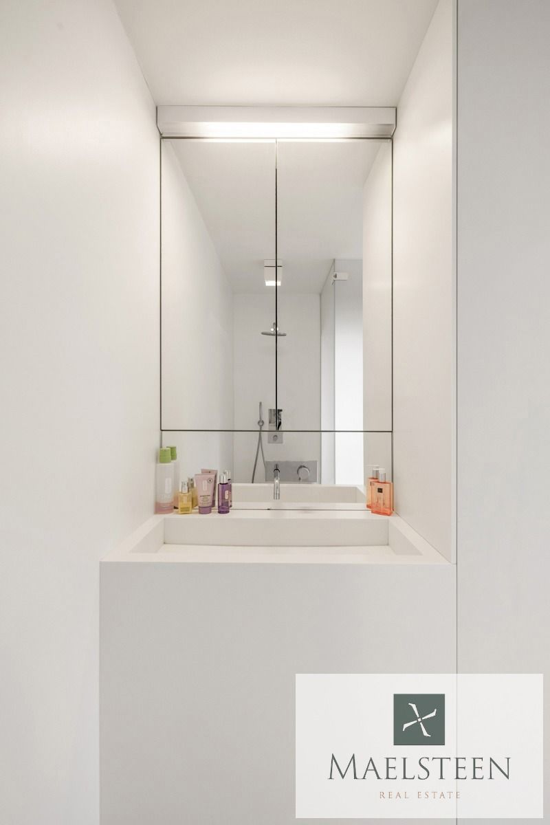 Instapklare en kwalitatieve woning te Sint-Andries Brugge foto 31