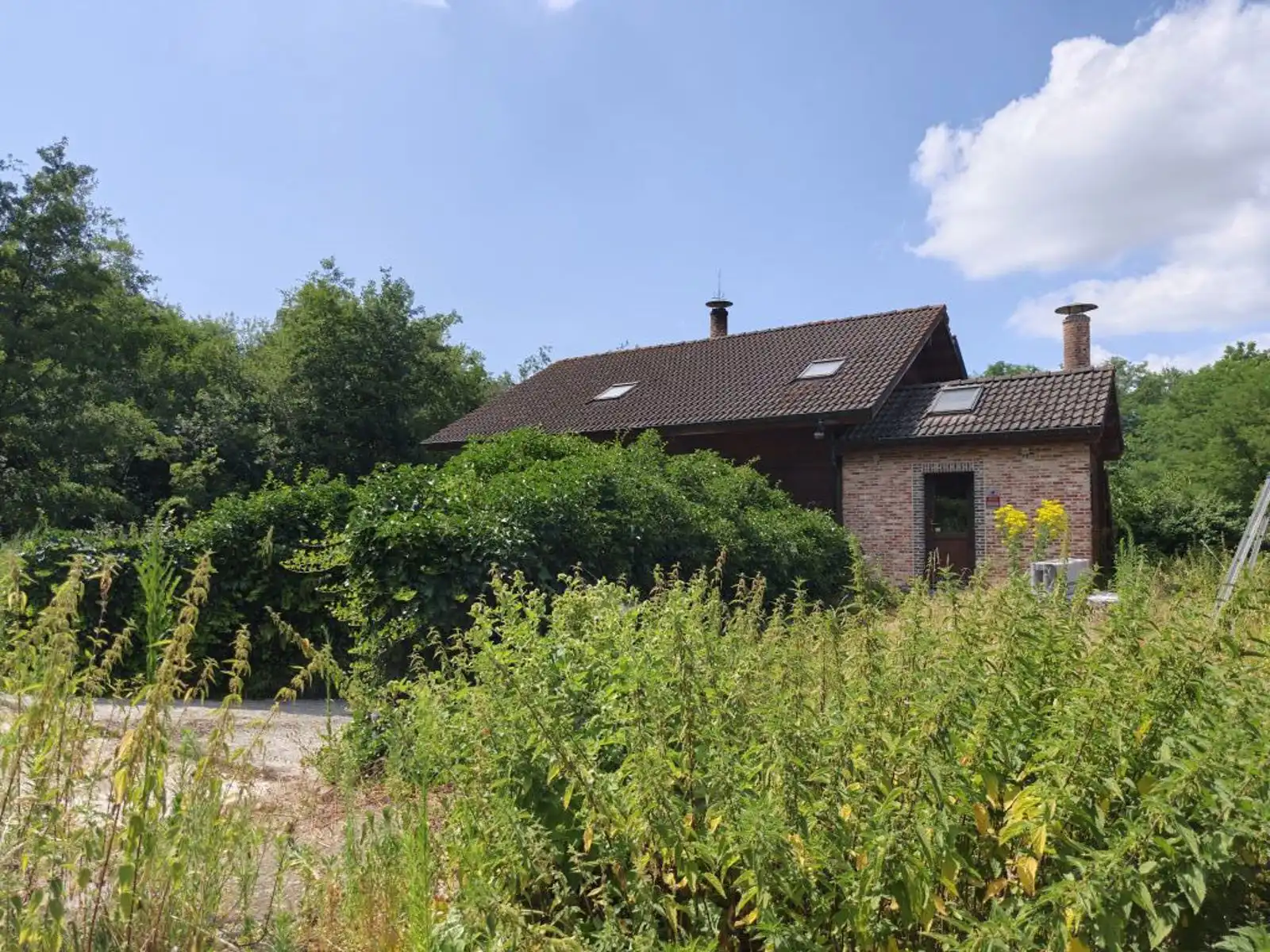 Zeer ruime rustig gelegen chalet foto {{pictureIndex}}