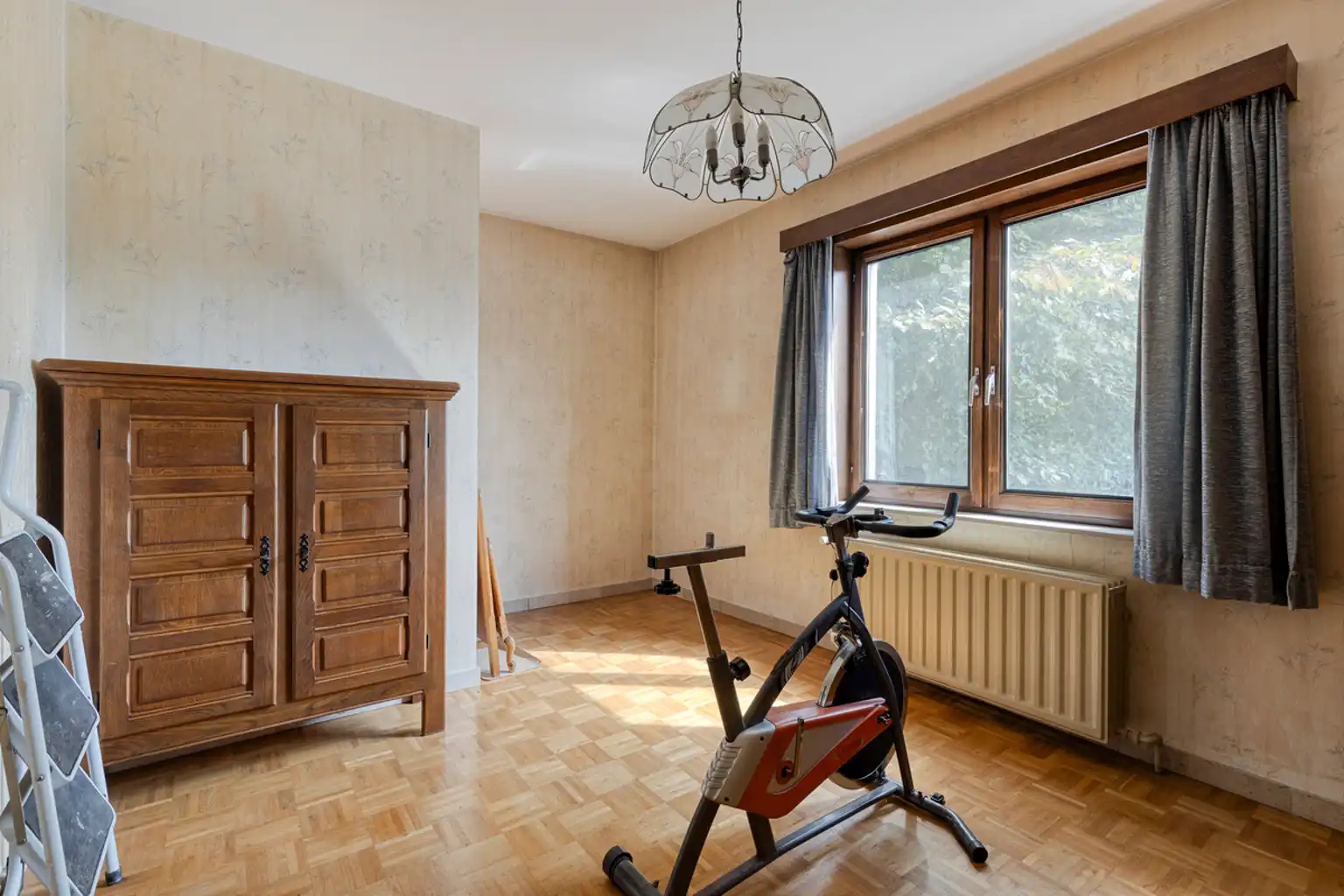 Zeer ruime woning met 4 slaapkamers en appartement in Zellik foto 16