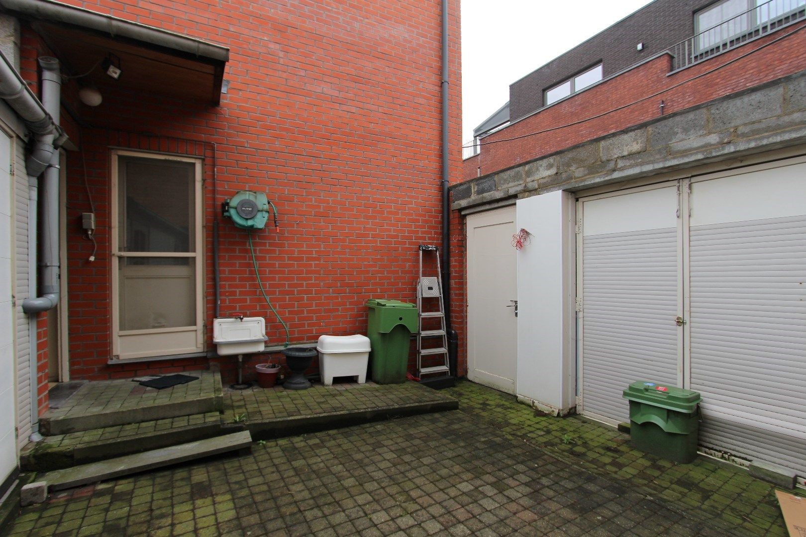 Ruime woning met garage en binnenkoer - stadscentrum Tongeren foto 8