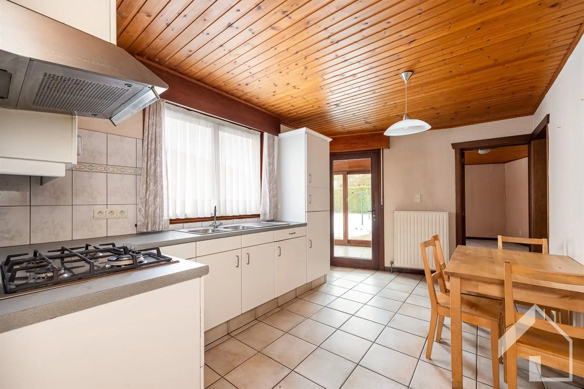 Op te frissen woning op top locatie! foto 9