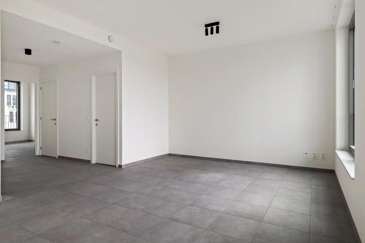 Prachtig en lichtrijk nieuwbouwappartement te huur nabij Zurenborg! foto 5