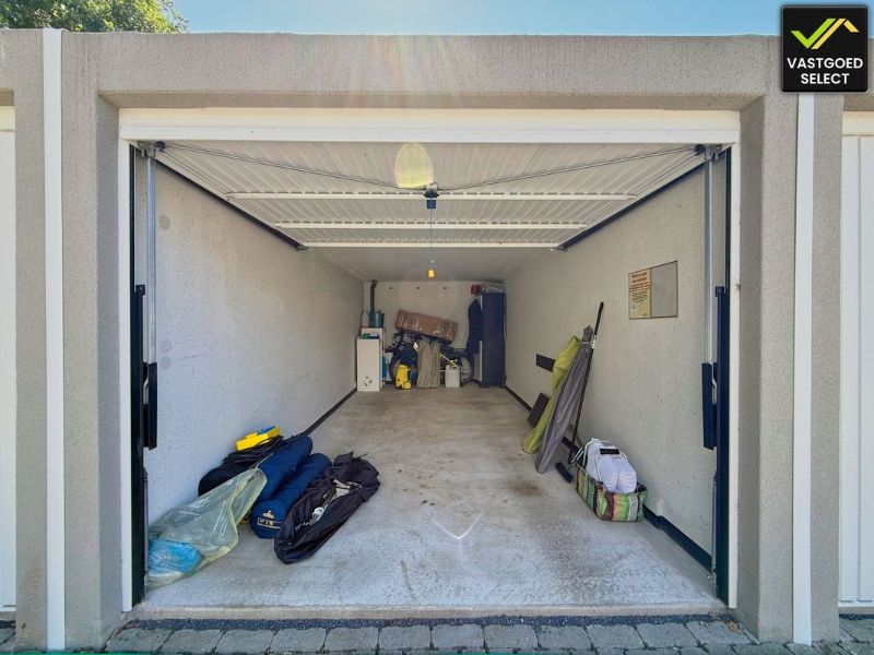 Instapklaar appartement te koop in Eeklo, 2 slaapkamers, EPC A, terras en garage foto 16