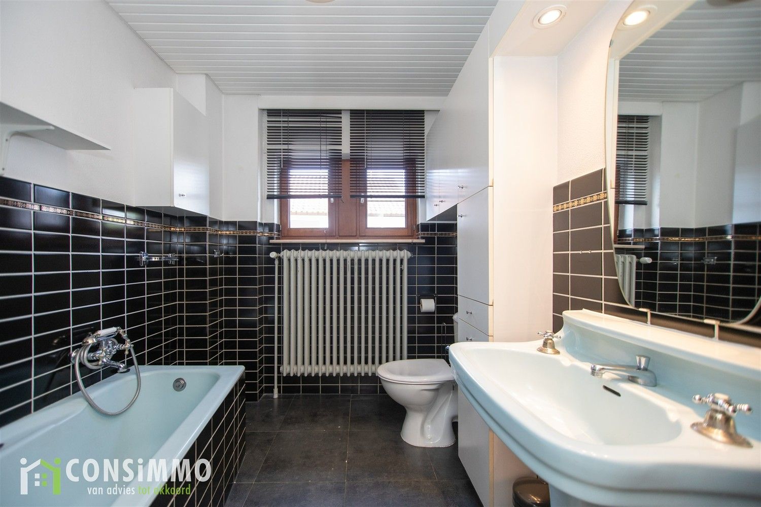 Karaktervolle split-level woning in groene omgeving te Genk-Termien foto 20