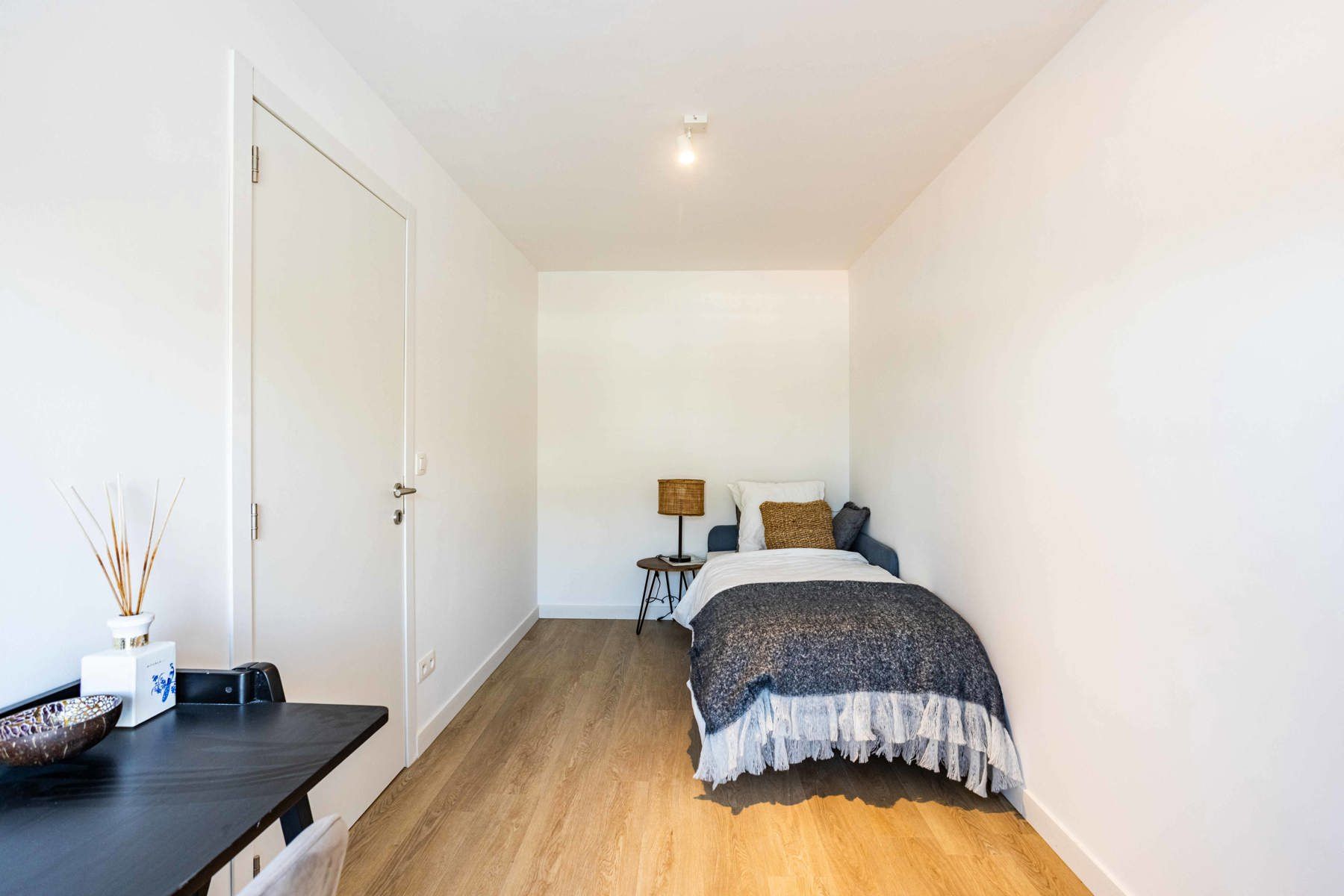 Gerenoveerde woning met 3 slaapkamers en 2 badkamers foto 14
