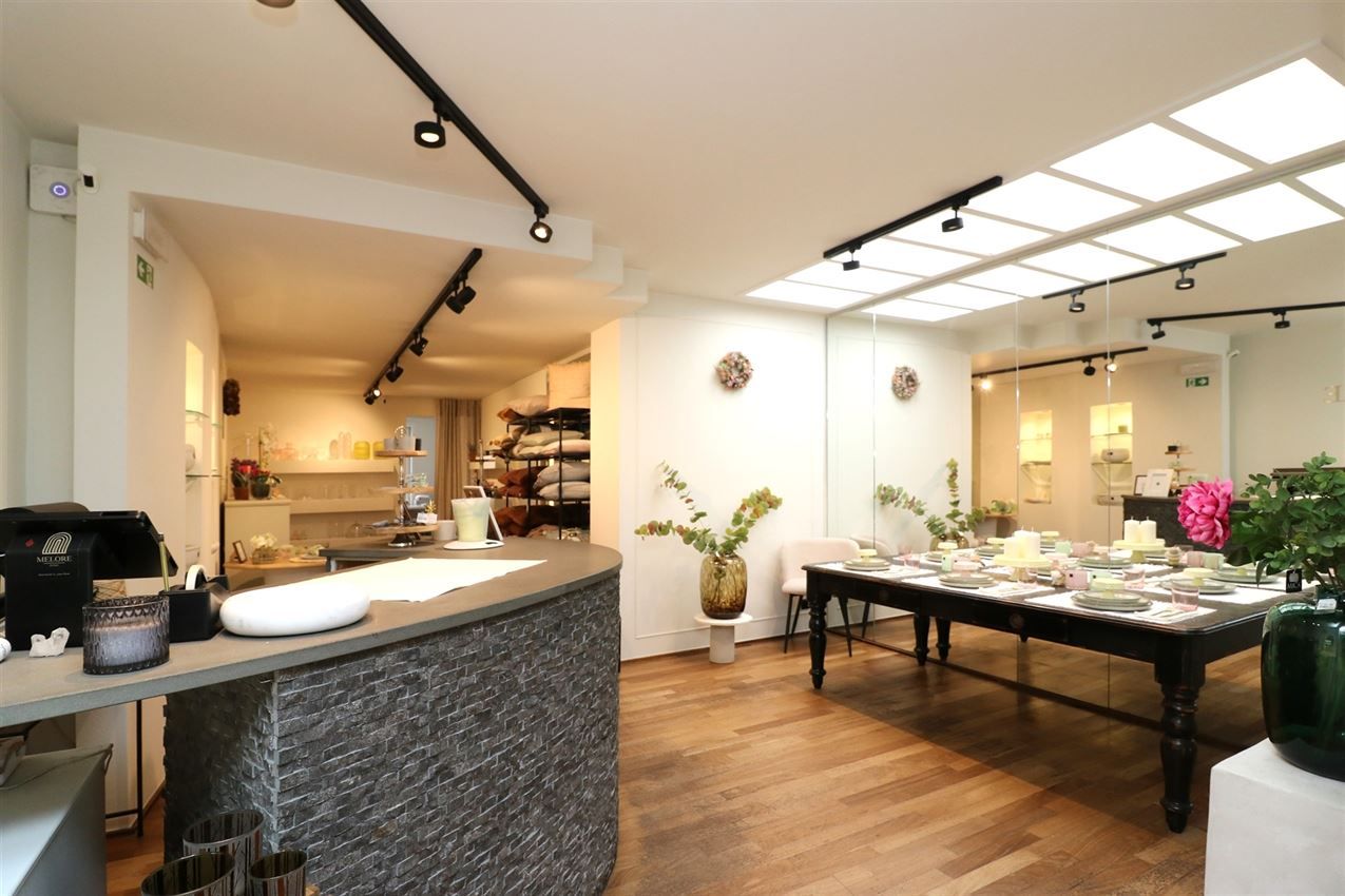 Centraal gelegen handelszaak met hoog zichtbaarheidsgehalte foto 8