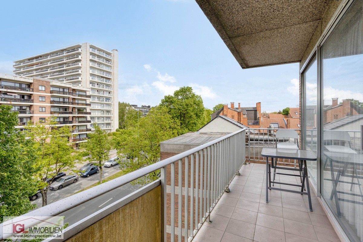 Lumineus 2-kamer appartement met 2 terrassen, garage en kelder foto 13