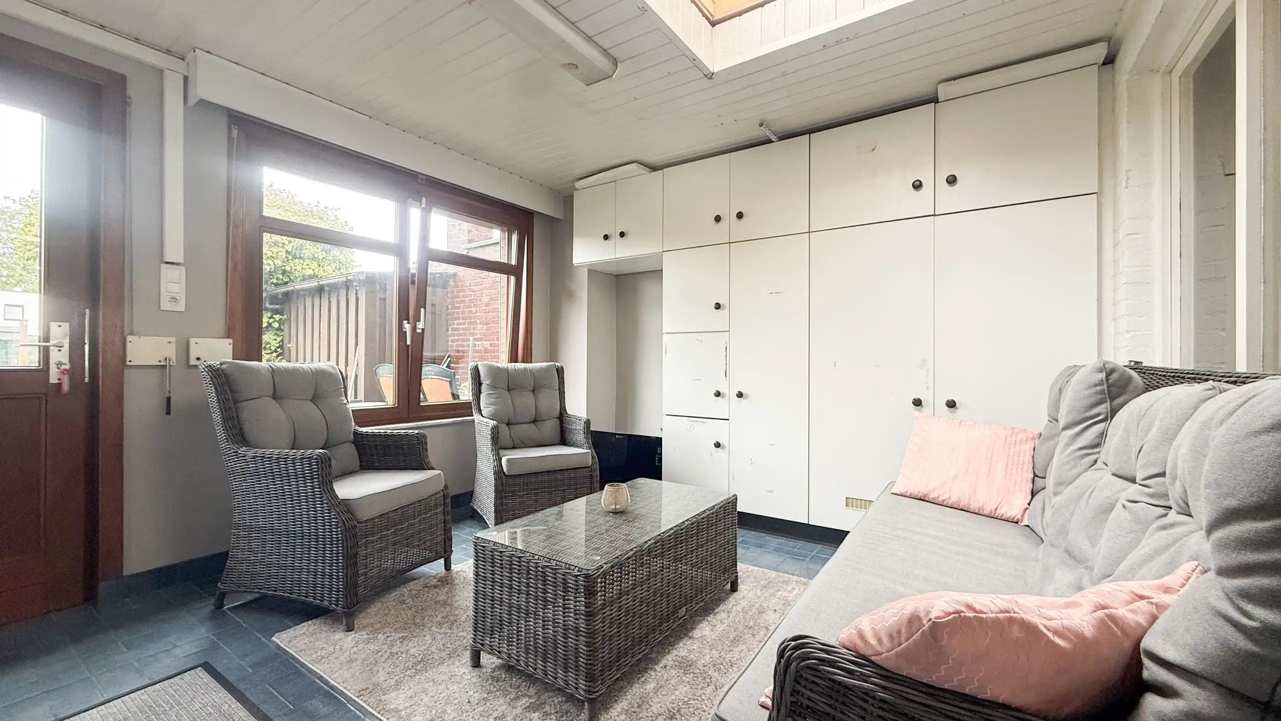 Instapklare woning met 3 slaapkamers op toplocatie! foto 21