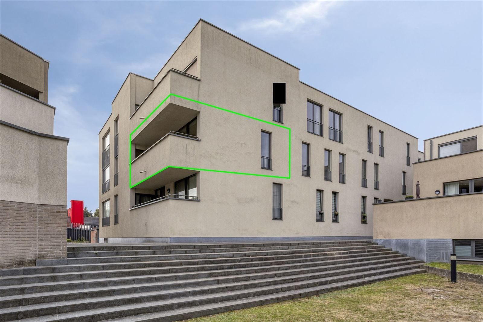 Appartement op 2de verdieping (lift) met 3 slaapkamers + terras  foto {{pictureIndex}}