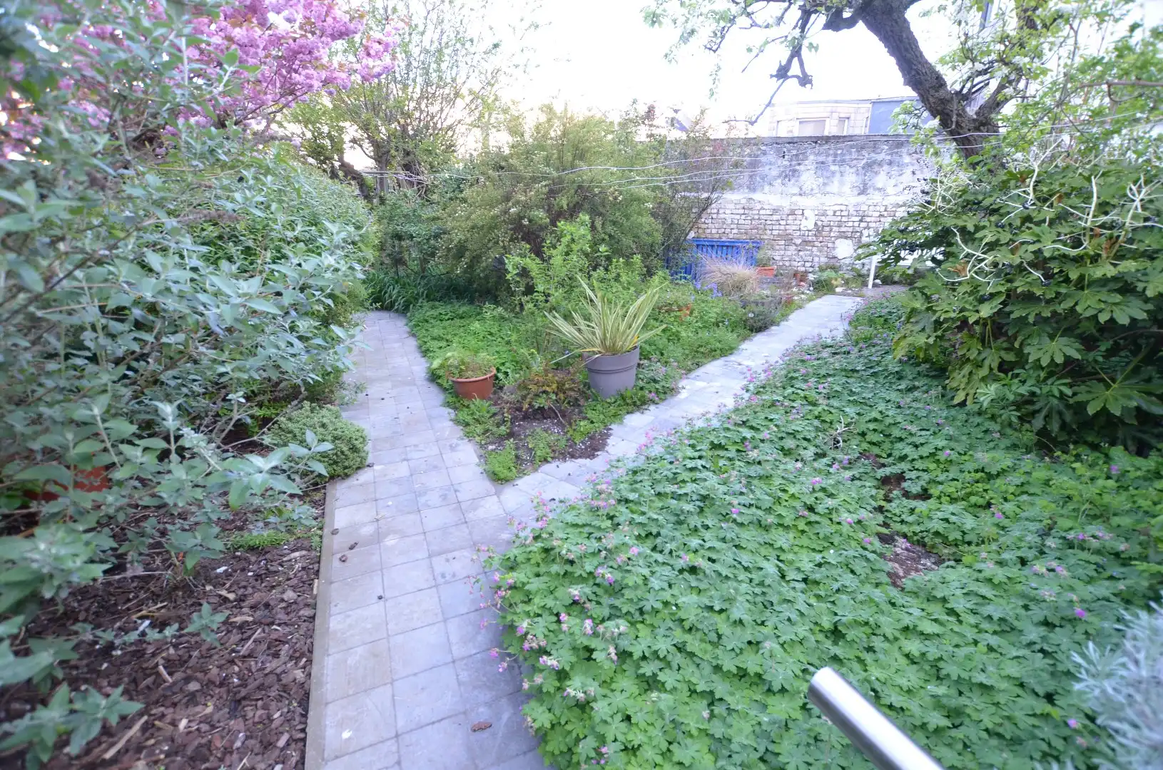 Gerenoveerd ruim woonhuis foto 12