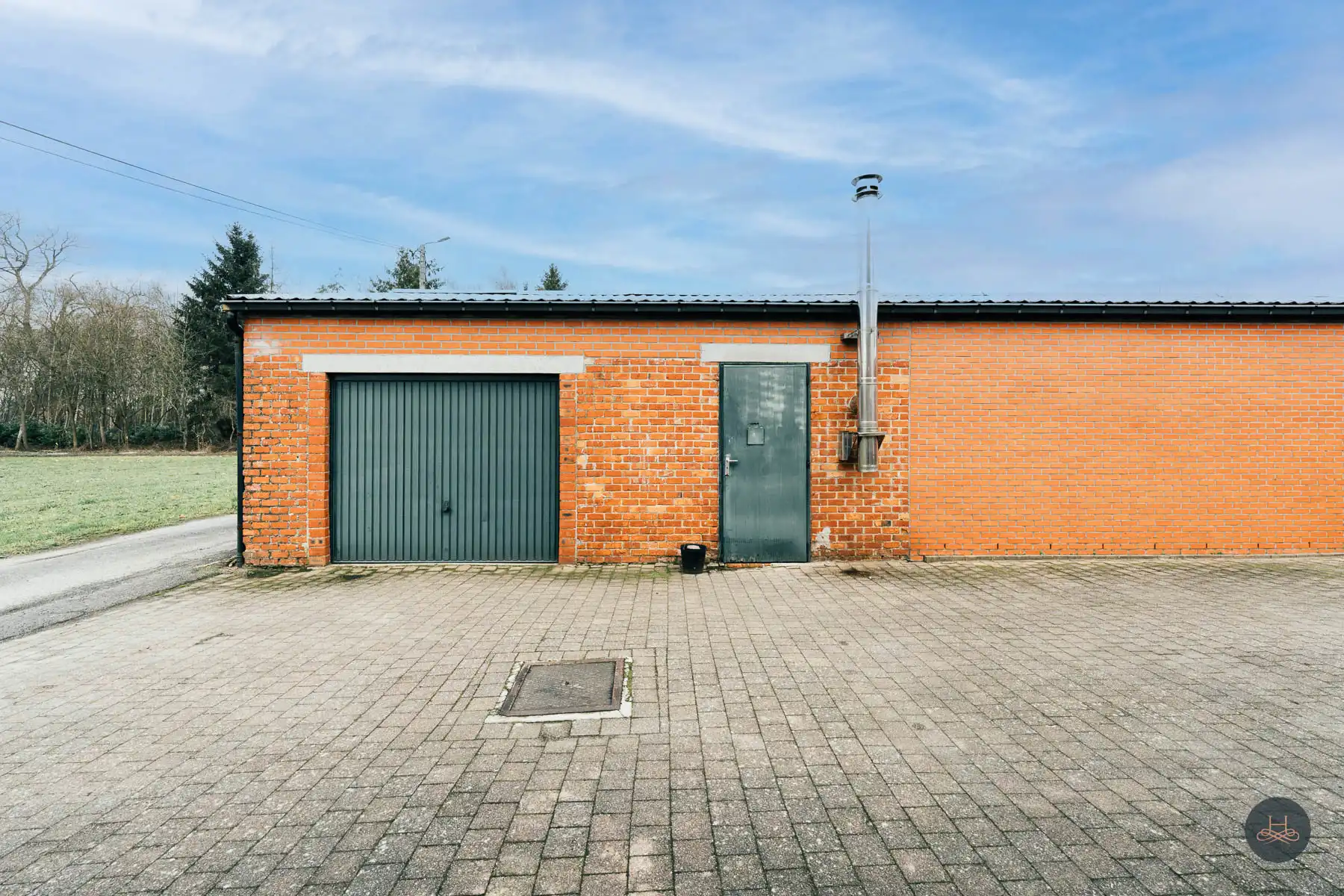 Uitstekend onderhouden woning met veel potentieel foto 22