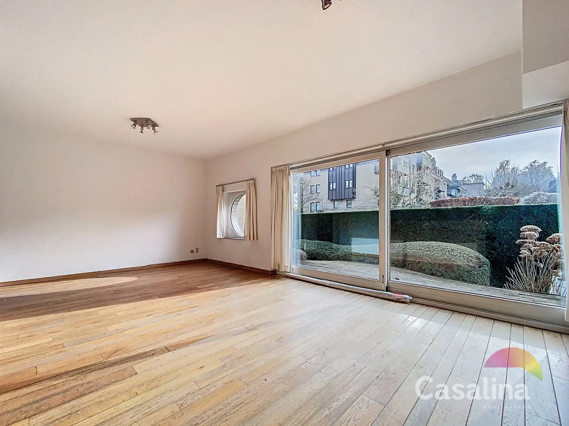 Bieden vanaf 375.000 €, staanplaats inbegrepen foto 8