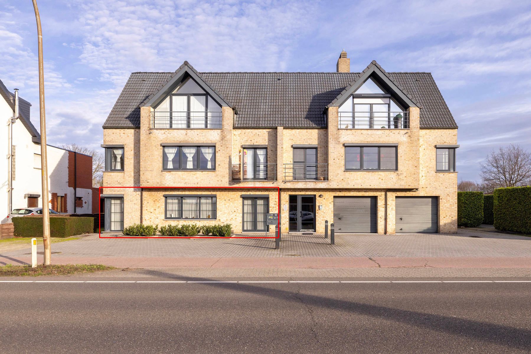 Appartement te koop foto {{pictureIndex}}