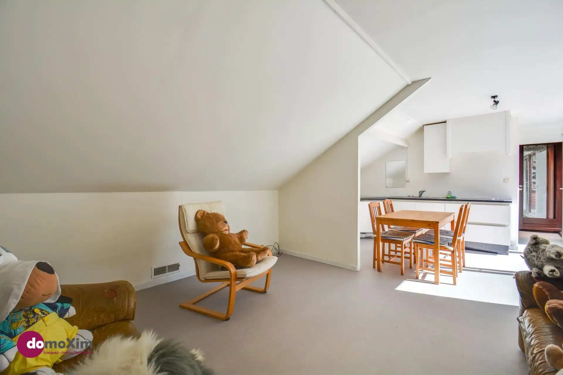 Unieke en ruime woning met veel mogelijkheden in de Zevenbunderwijk in Schiplaken foto 19