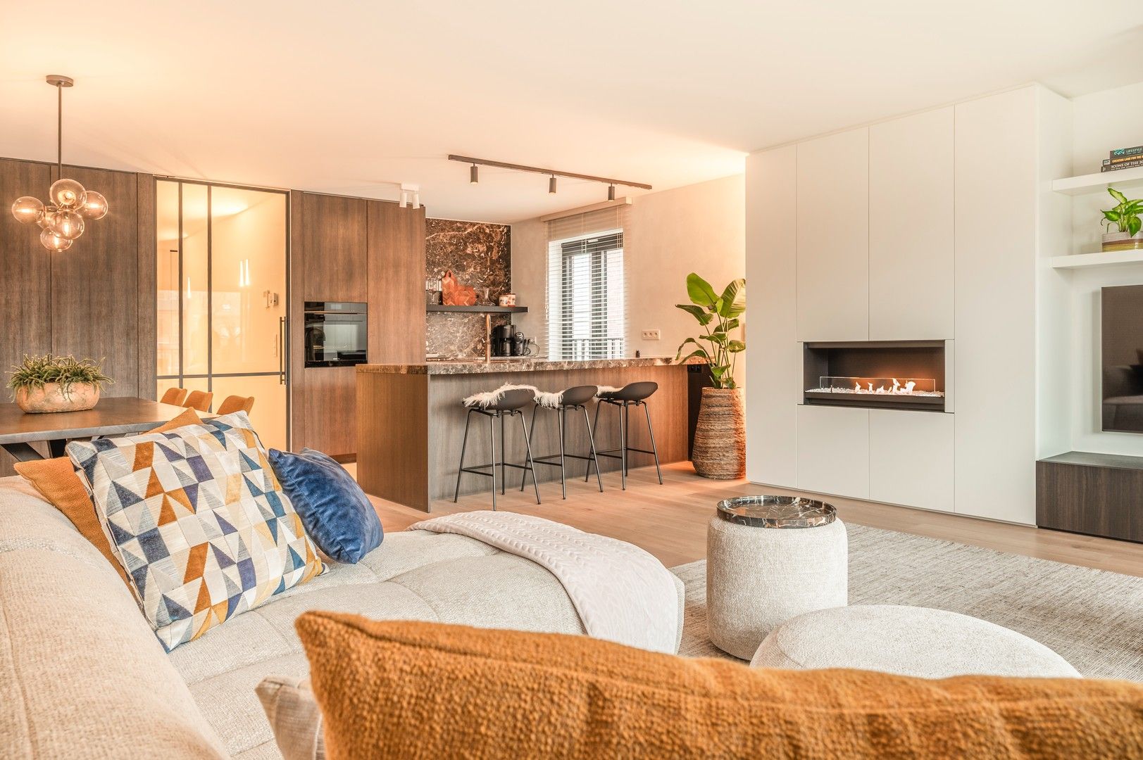 Exclusief appartement met naadloos design en ondergrondse staanplaats. foto 3