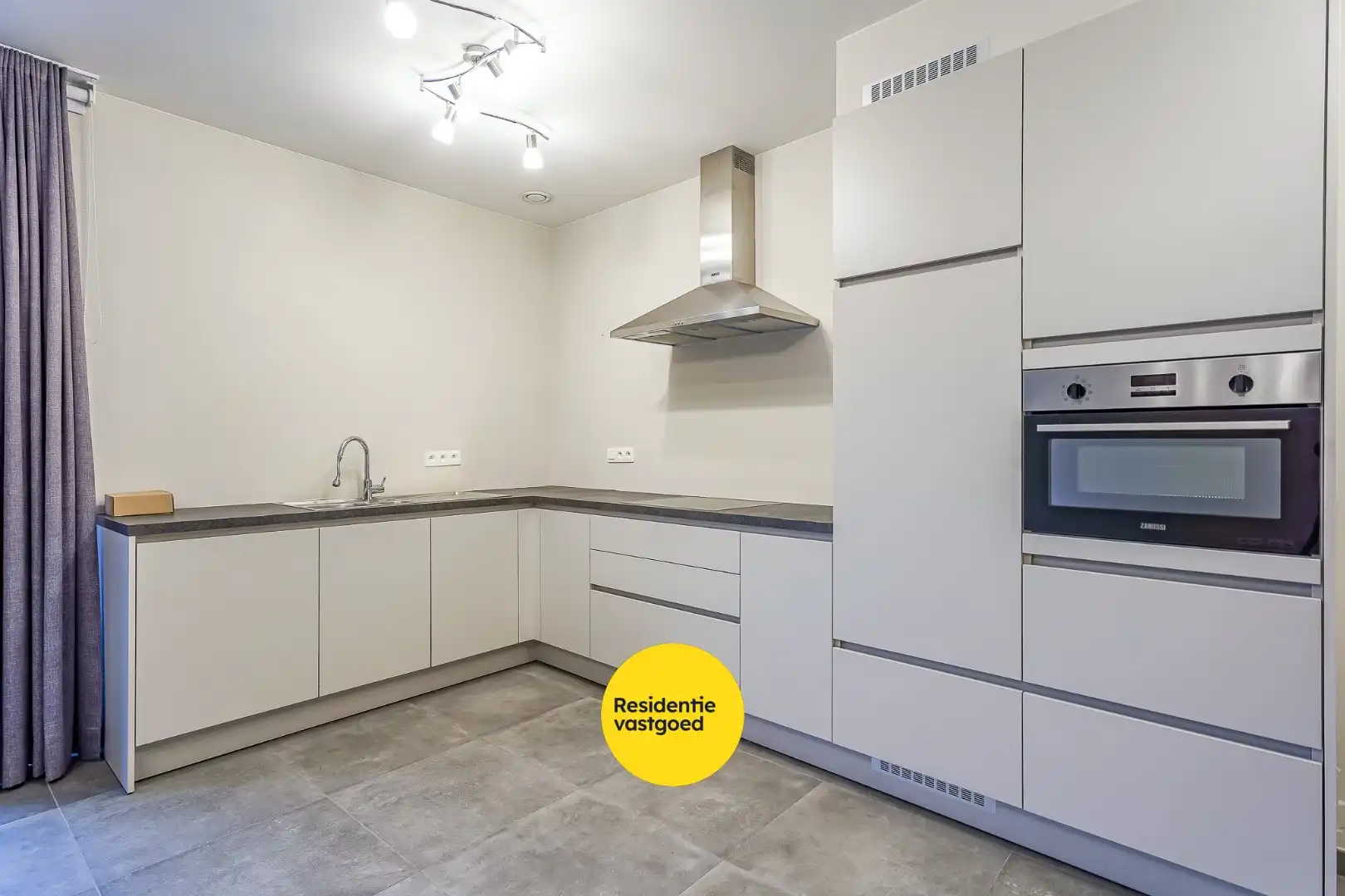 Prachtige assistentiewoning in hartje Aartrijke foto 2