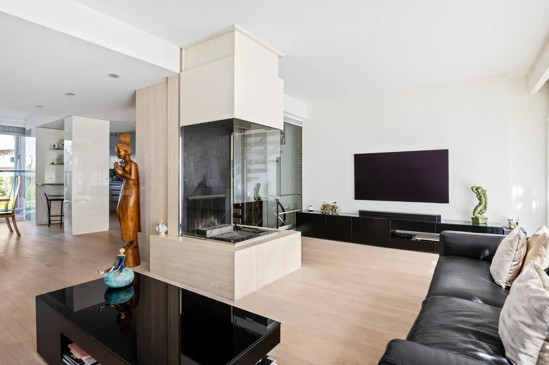 Modernistische woning met 6 slaapkamers en zuidwesttuin foto 8