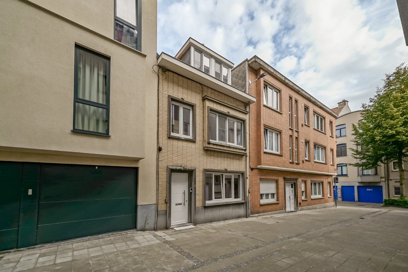 Verder af te werken woning met 5 slaapkamers in centrum Oostende foto 2