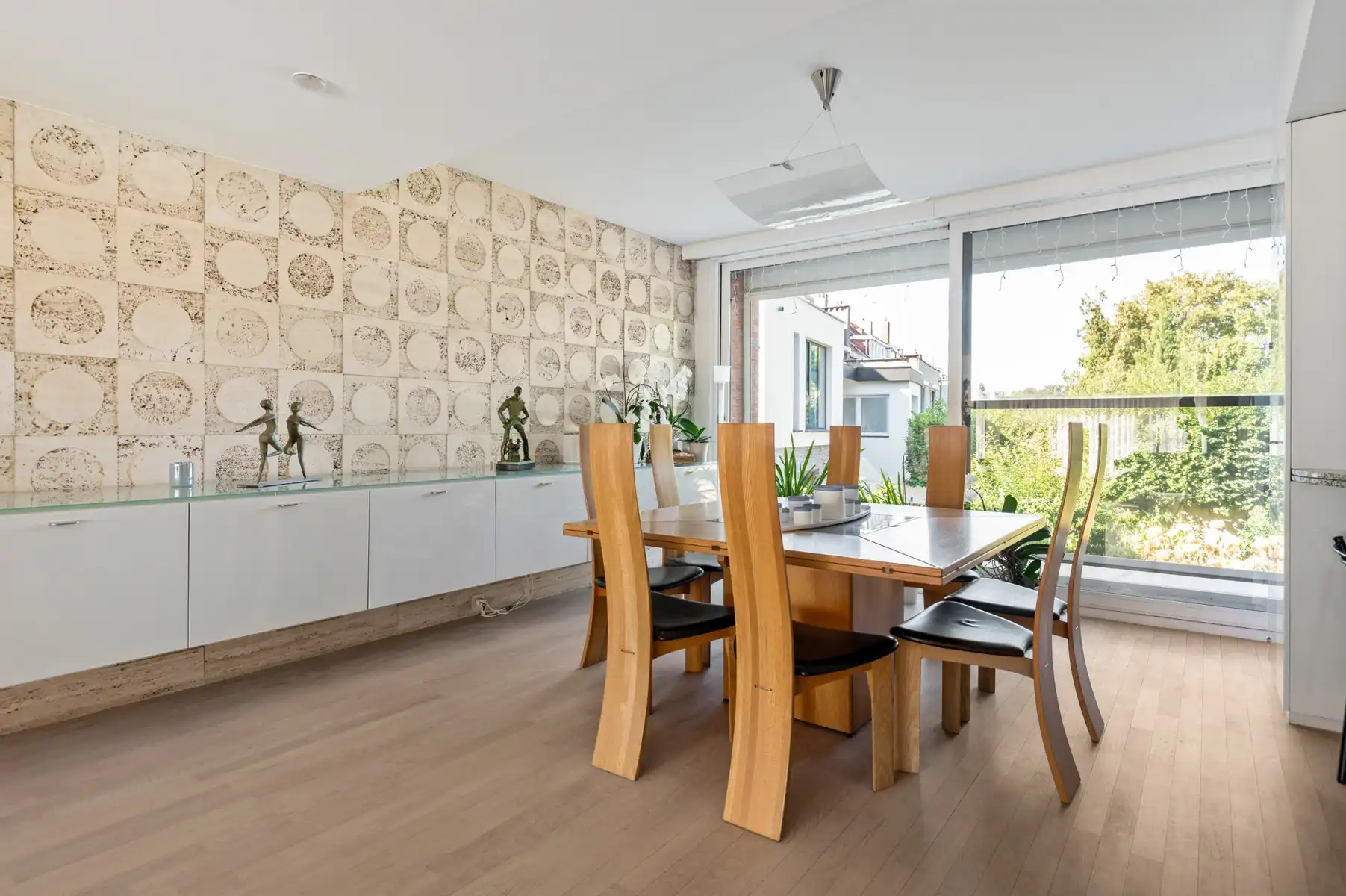 Modernistische woning met 6 slaapkamers en zuidwesttuin foto 10