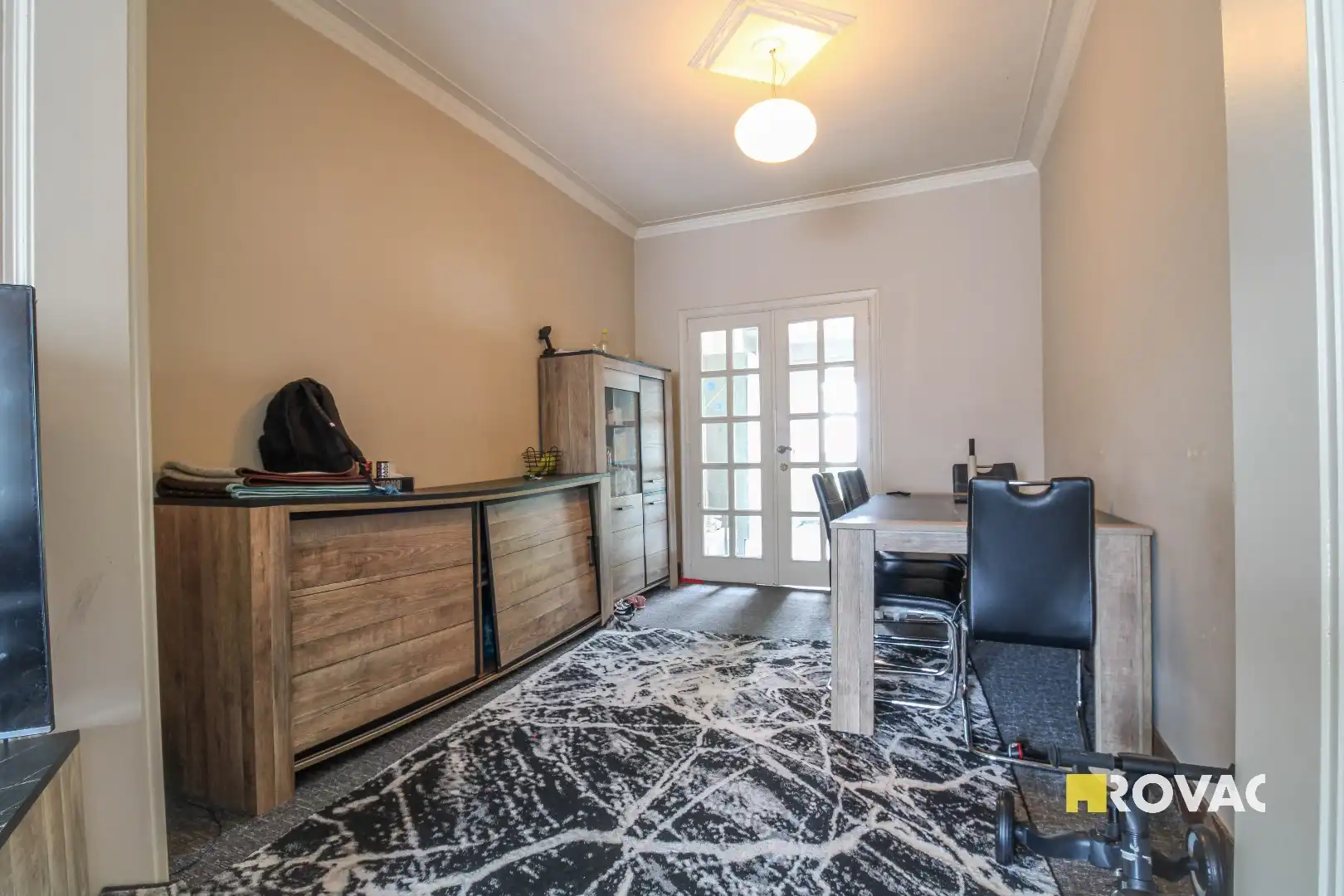 Ruime rijwoning met tuin! foto 5