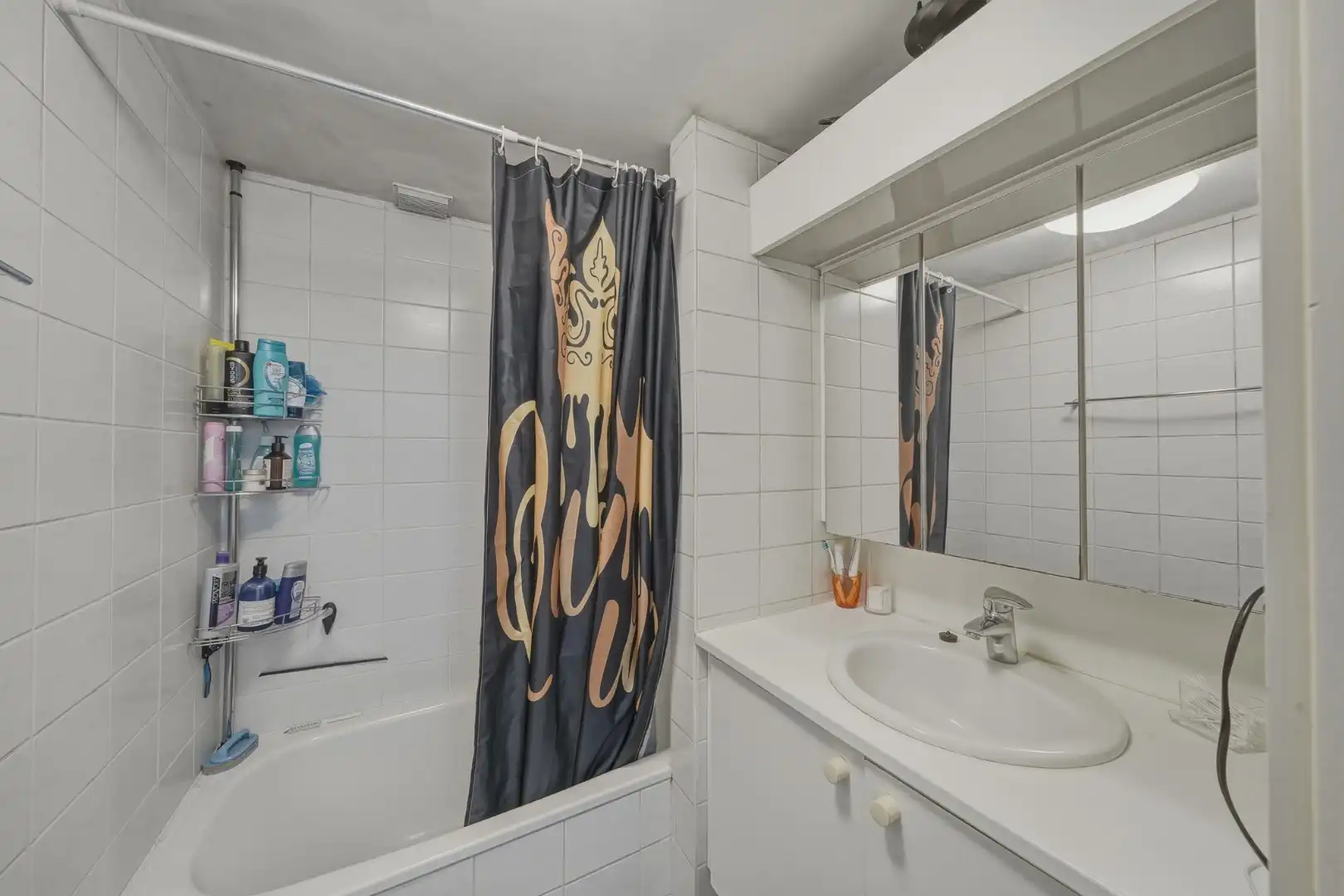 Verhuurd appartementsgebouw met 3 woonentiteiten foto 13